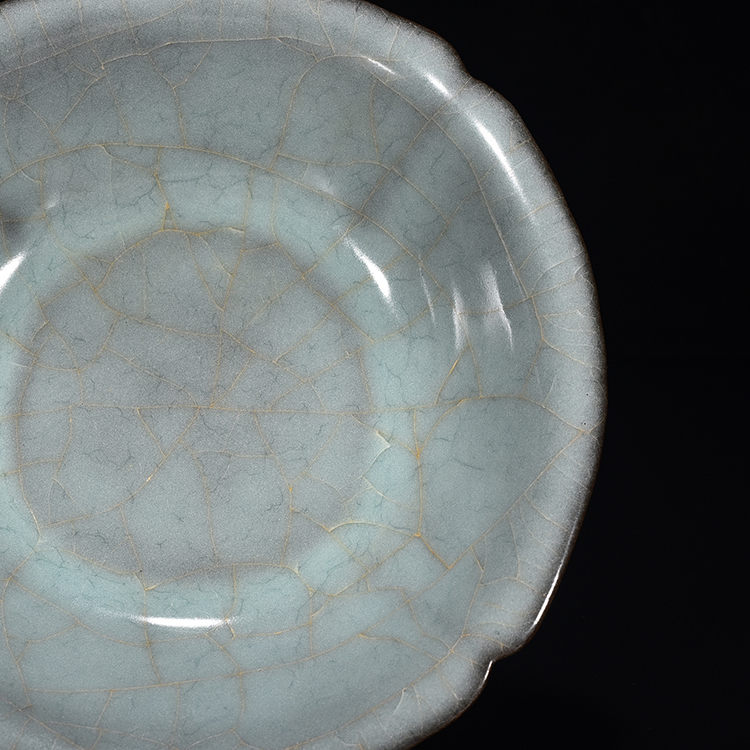 Song Dynasty official kiln celadon plate