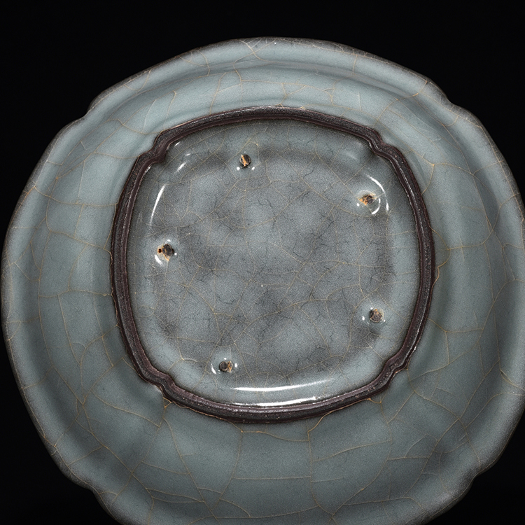 Song Dynasty official kiln celadon plate