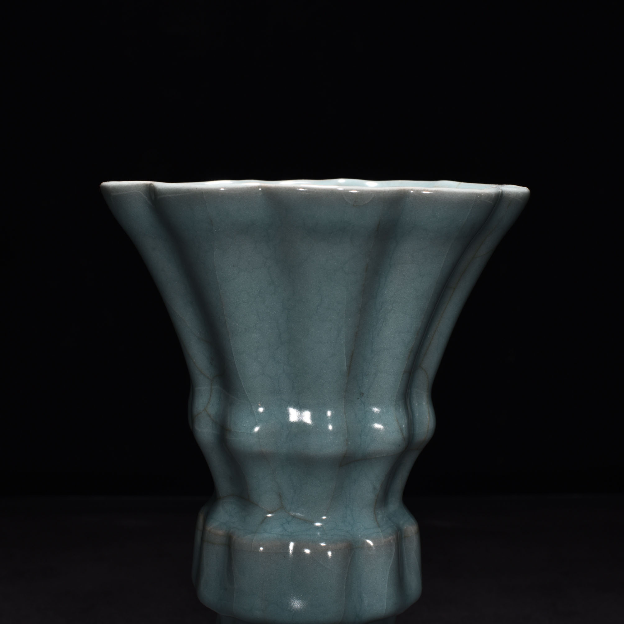 Song Dynasty official kiln celadon flower goblet