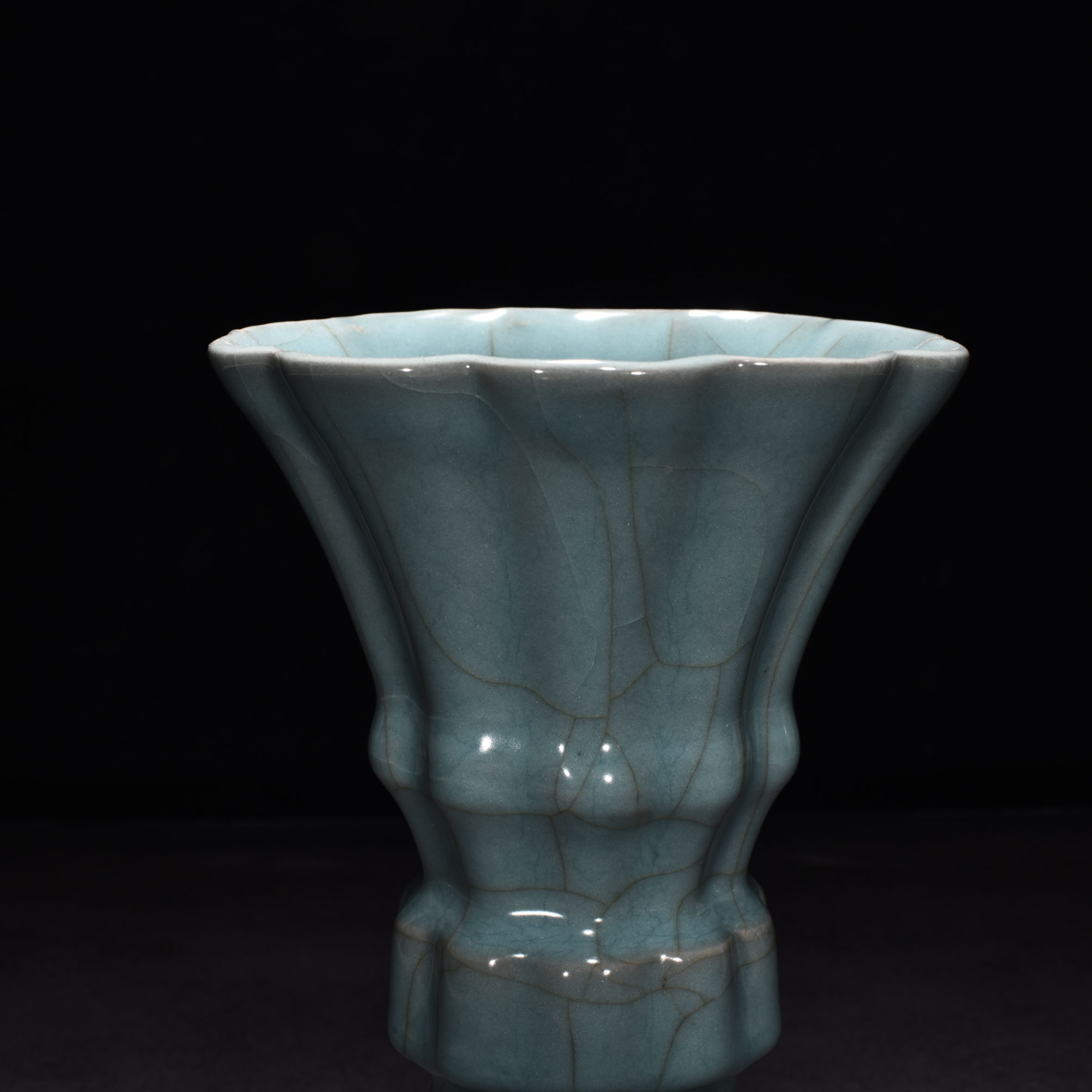 Song Dynasty official kiln celadon flower goblet