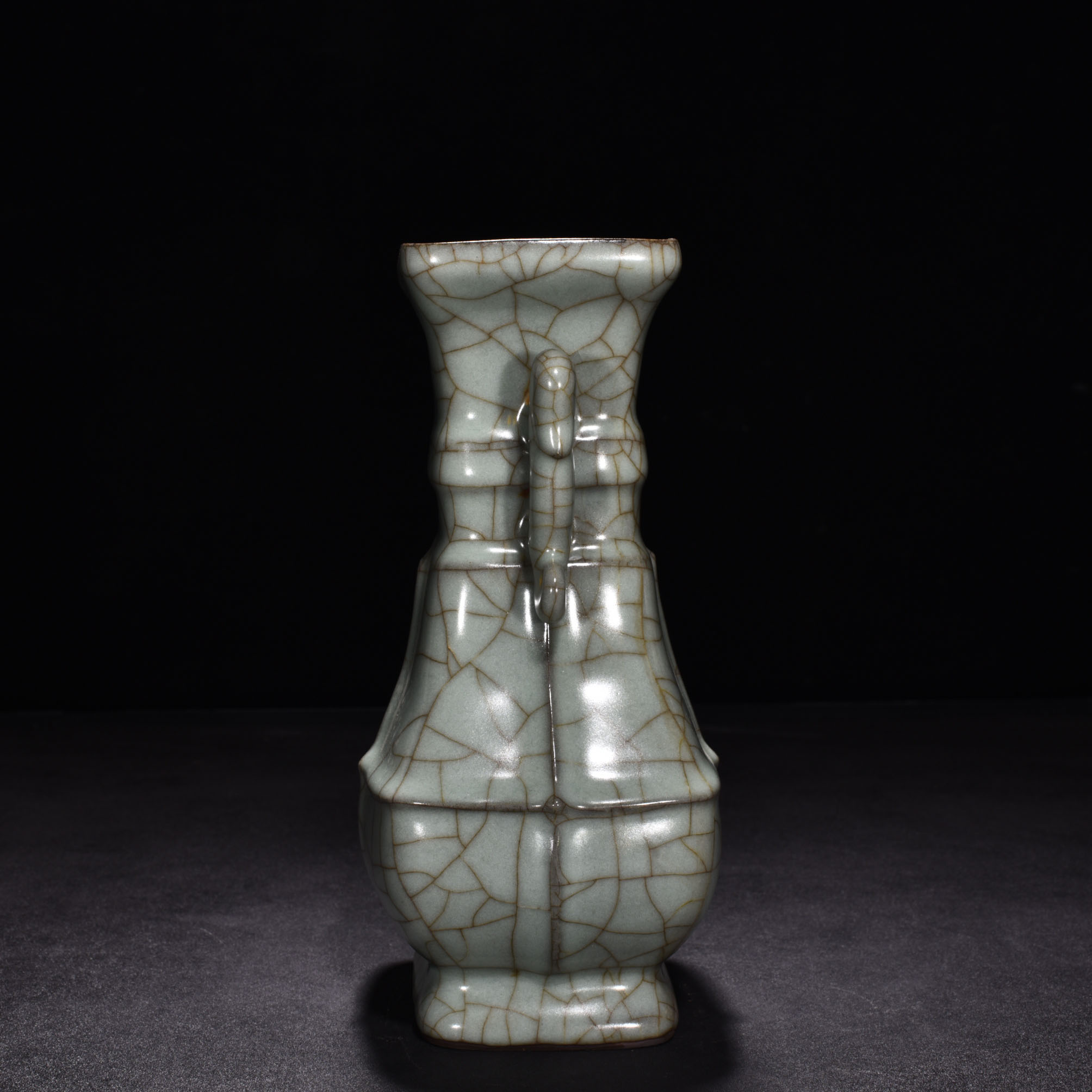 Song Dynasty official kiln celadon amphorae