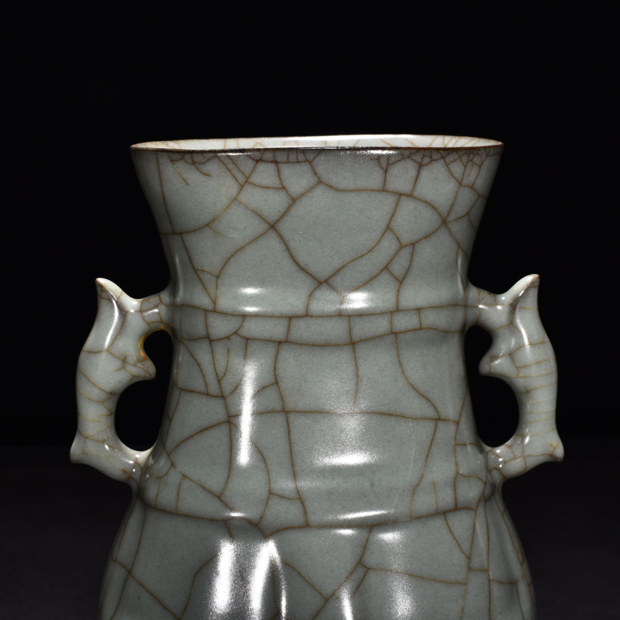 Song Dynasty official kiln celadon amphora