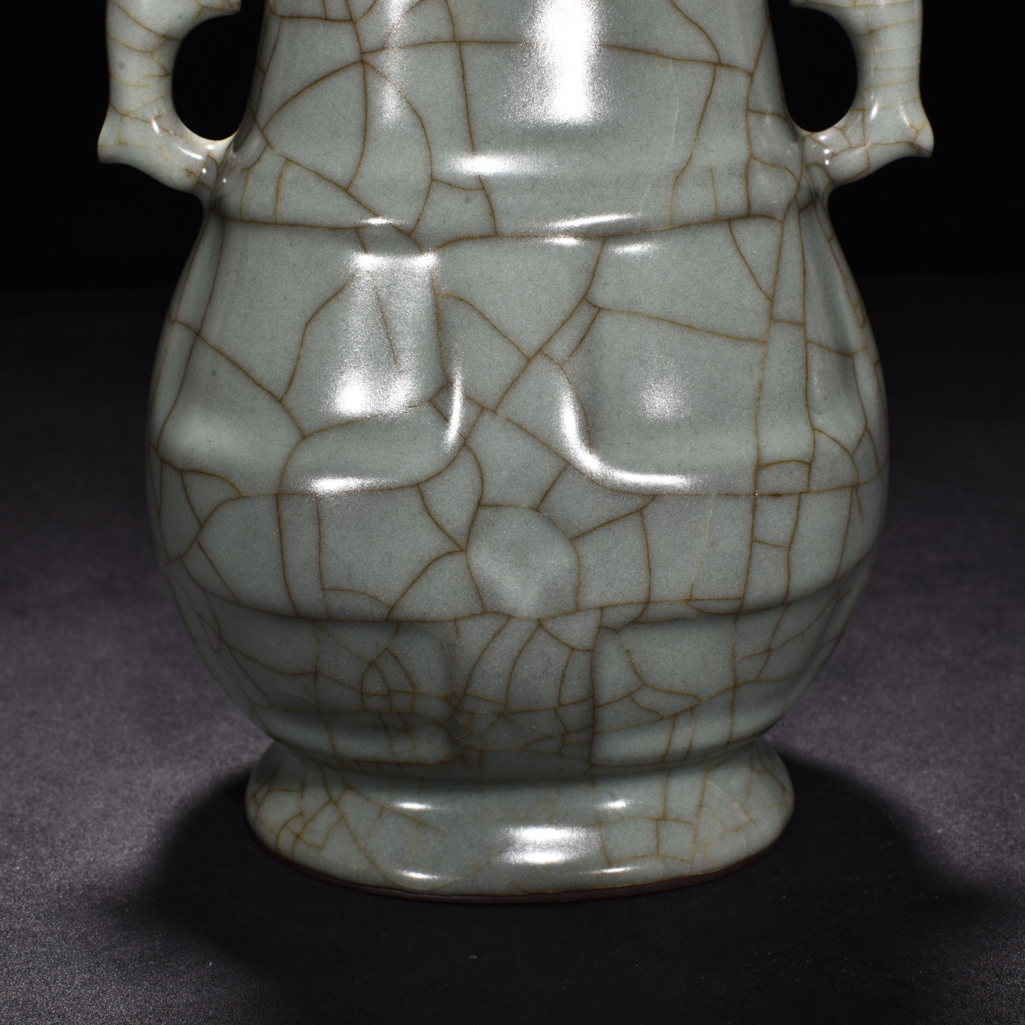 Song Dynasty official kiln celadon amphora