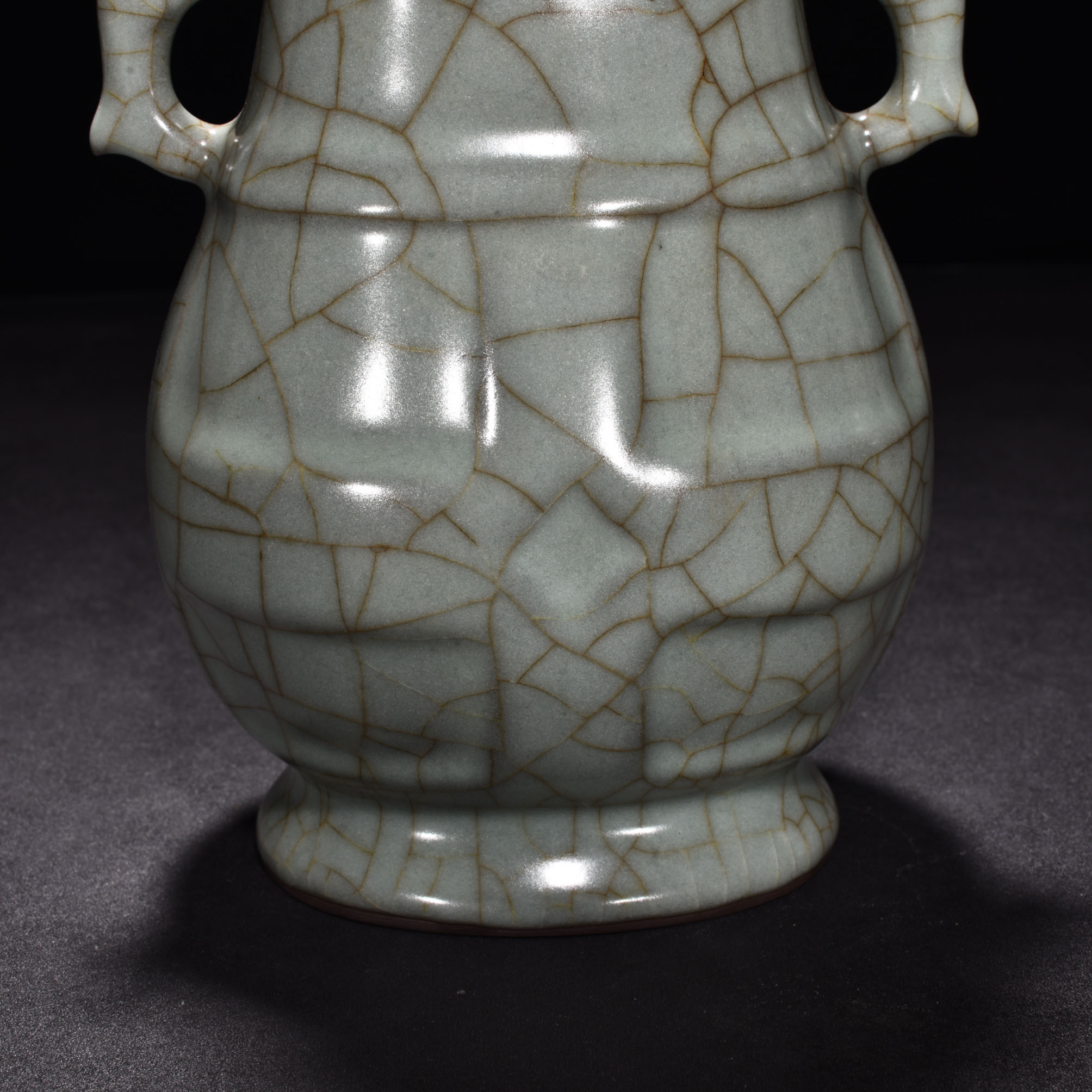 Song Dynasty official kiln celadon amphora