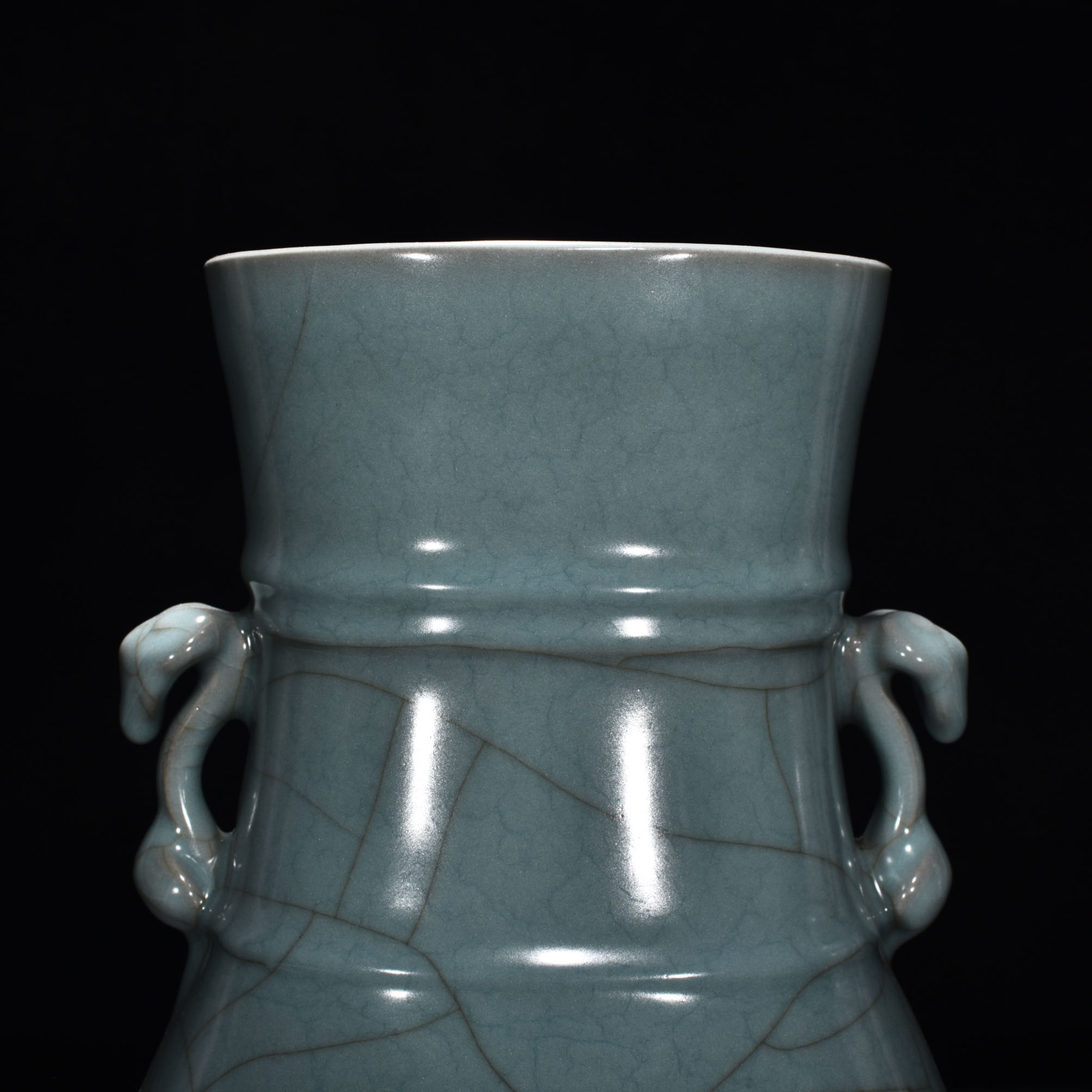 Song Dynasty official kiln celadon flat vase