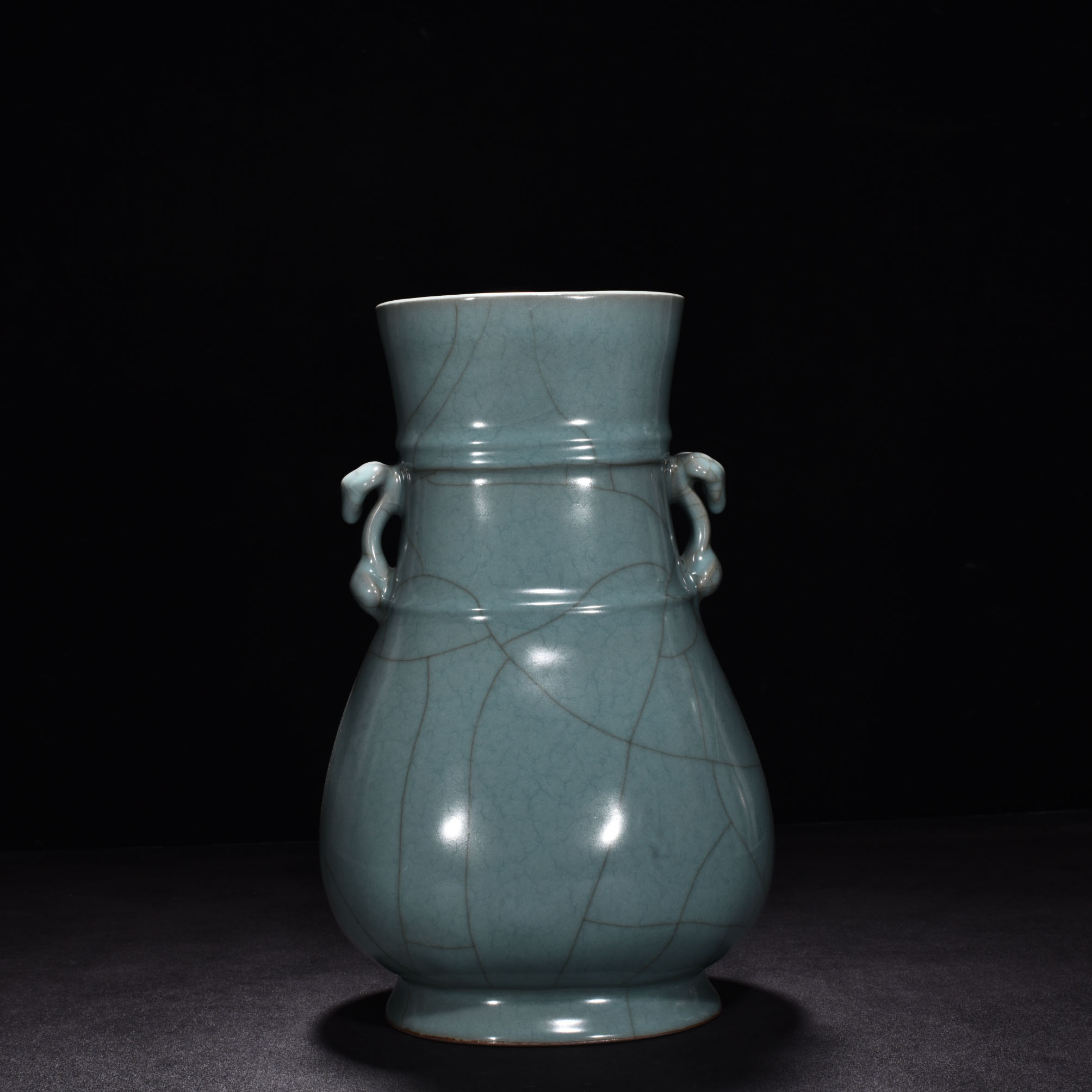 Song Dynasty official kiln celadon flat vase