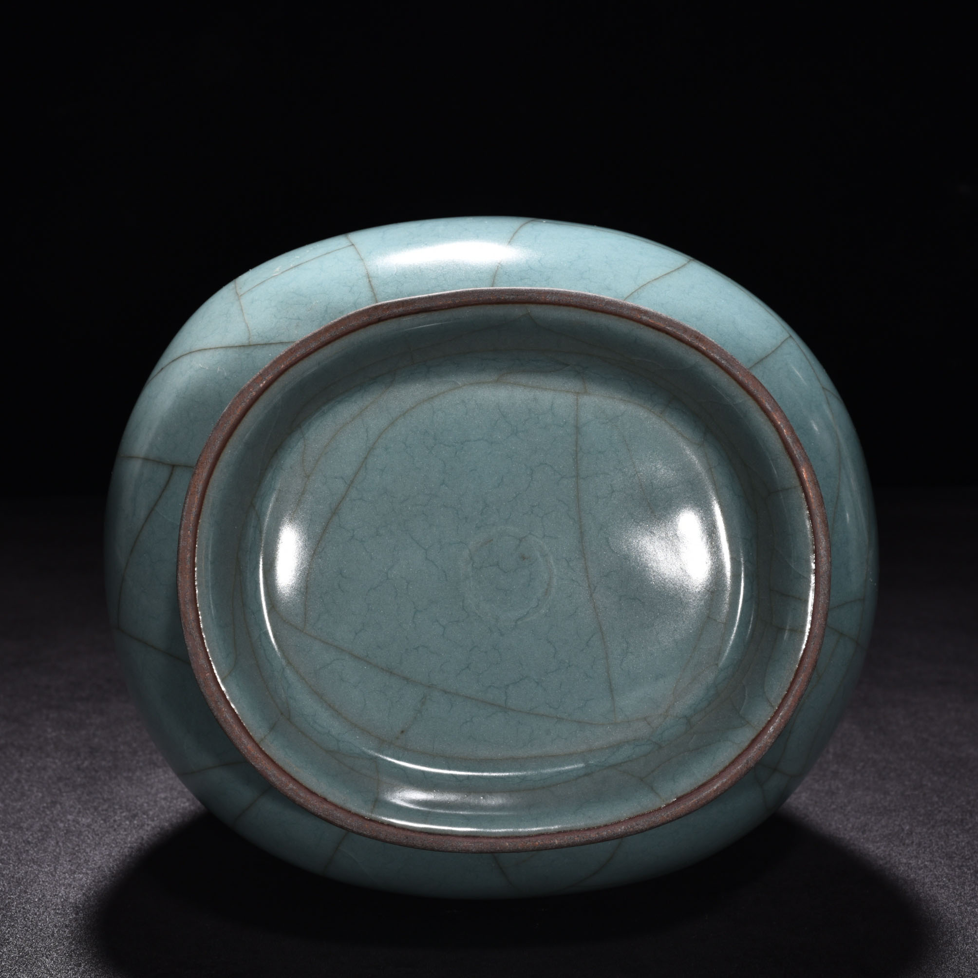 Song Dynasty official kiln celadon flat vase