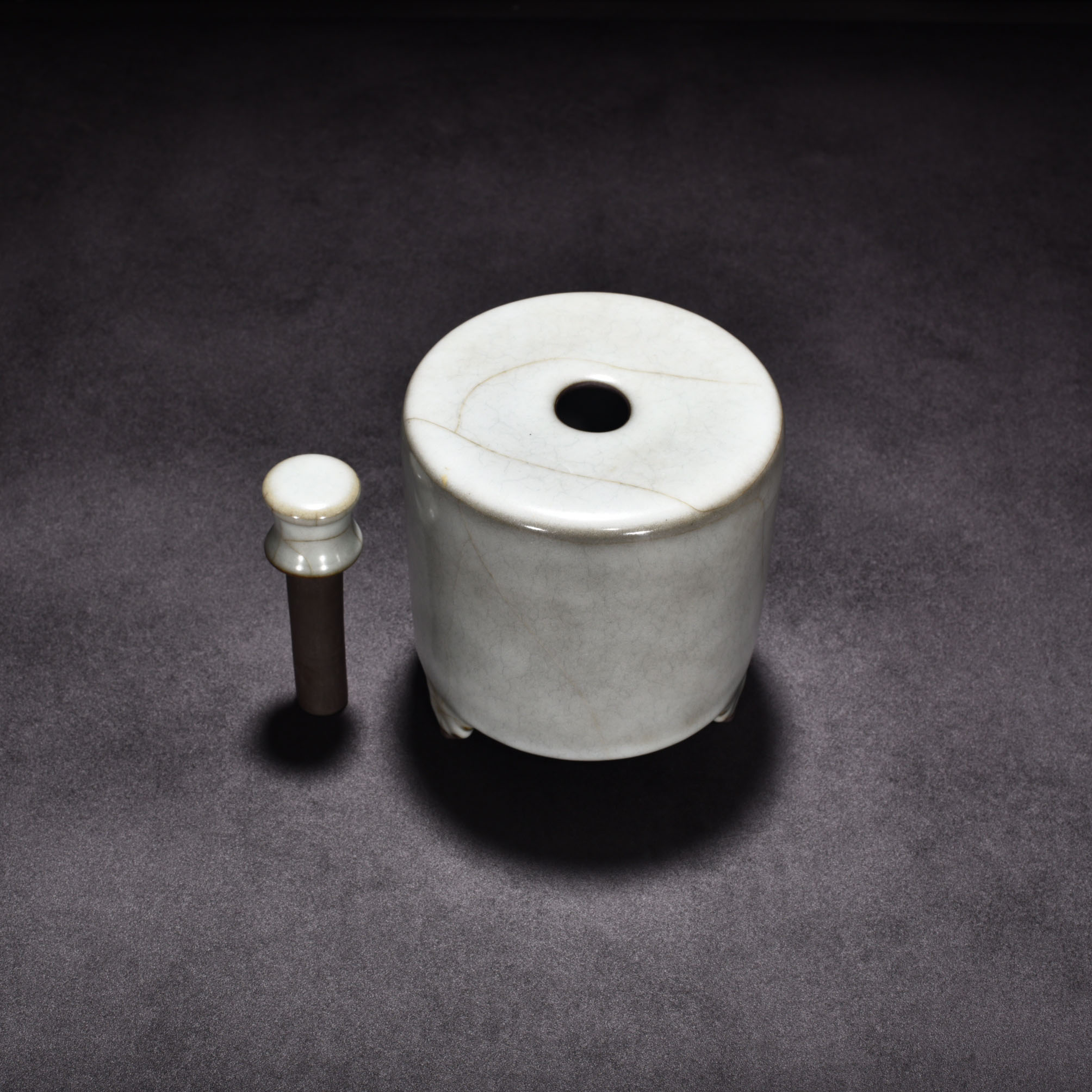 Song Dynasty official kiln celadon inkstone