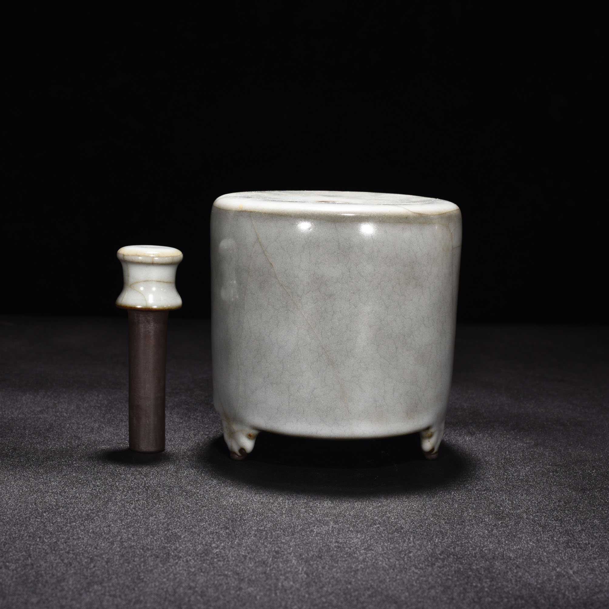 Song Dynasty official kiln celadon inkstone
