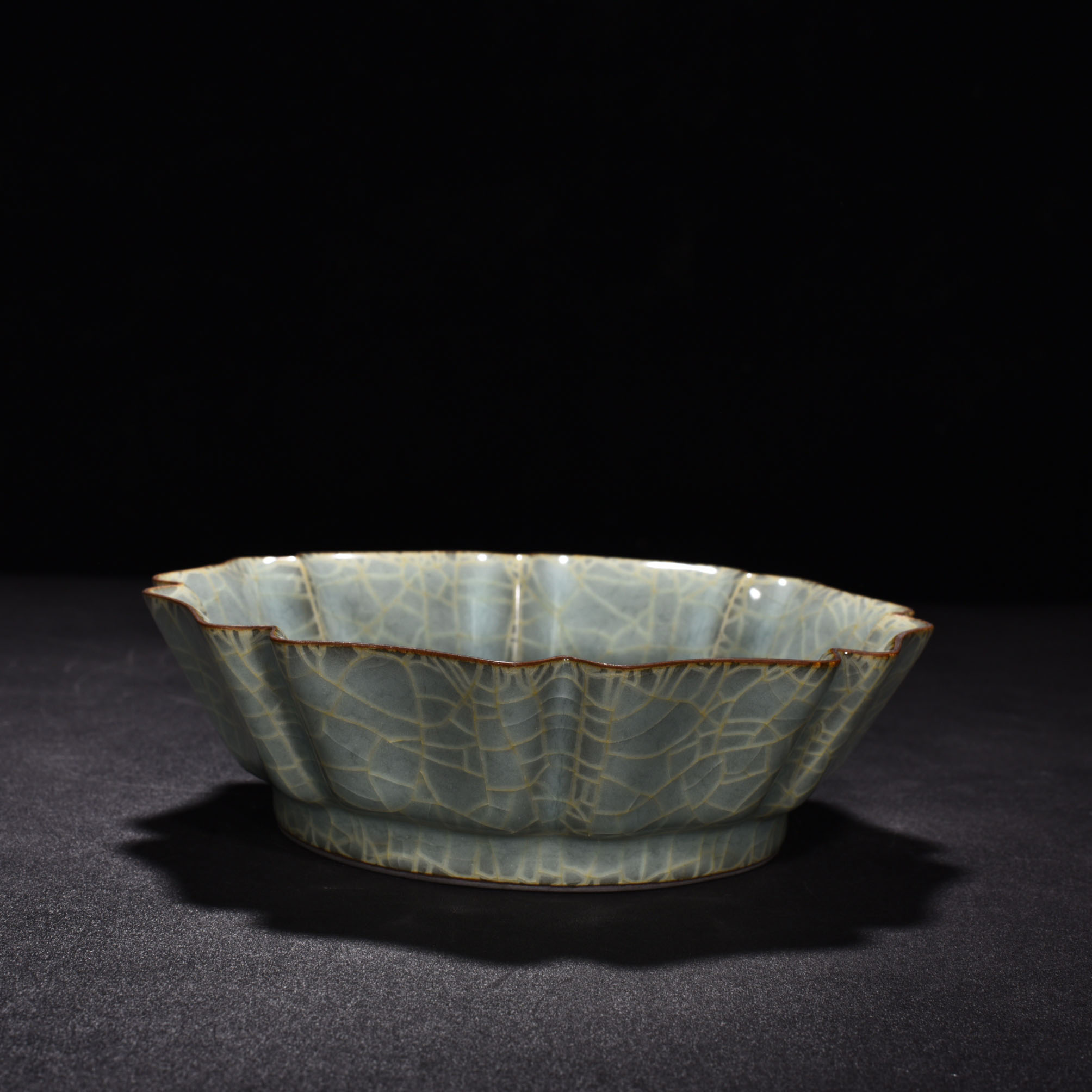 Song Dynasty kiln celadon sunflower washer
