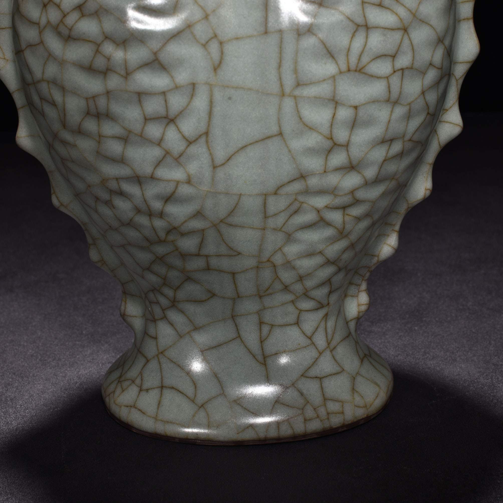 Song Dynasty official kiln celadon fish and plum vase