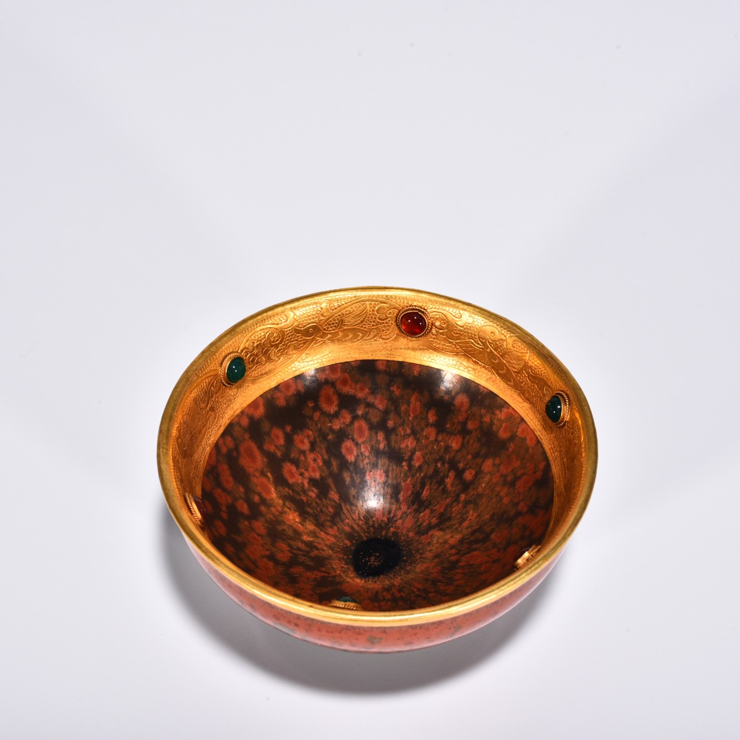 Song Dynasty Jianyao obsidian persimmon red glaze lamp
