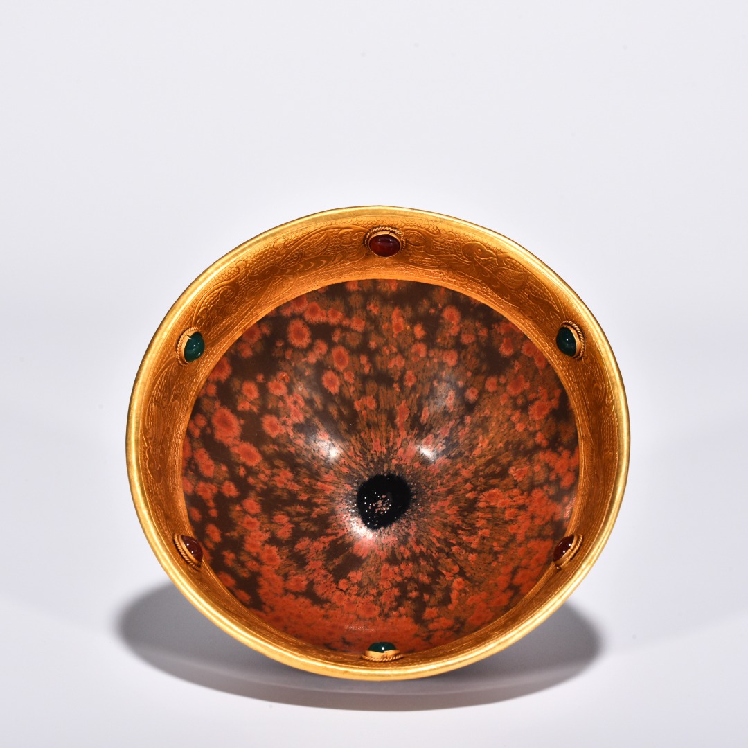 Song Dynasty Jianyao obsidian persimmon red glaze lamp