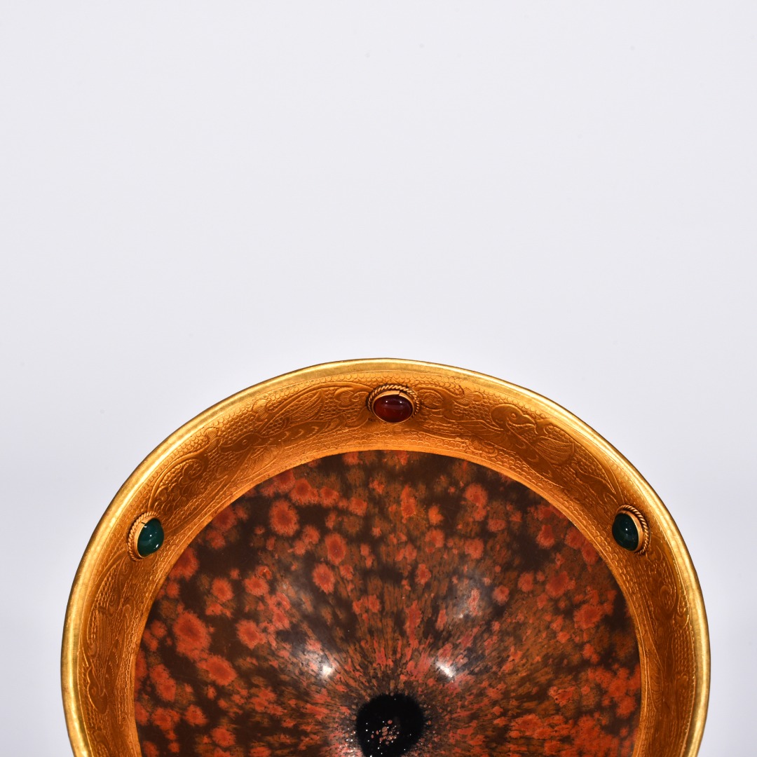 Song Dynasty Jianyao obsidian persimmon red glaze lamp