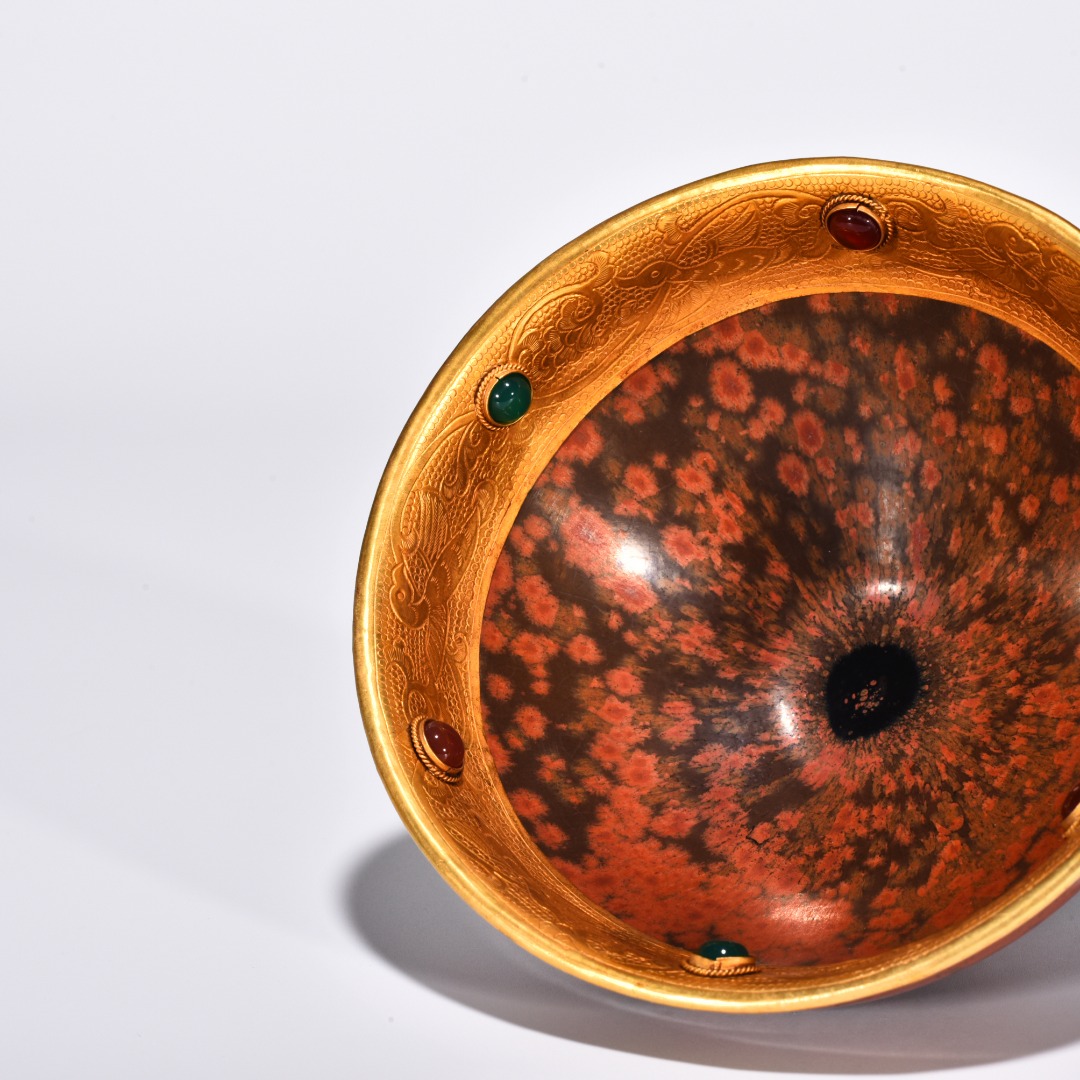 Song Dynasty Jianyao obsidian persimmon red glaze lamp