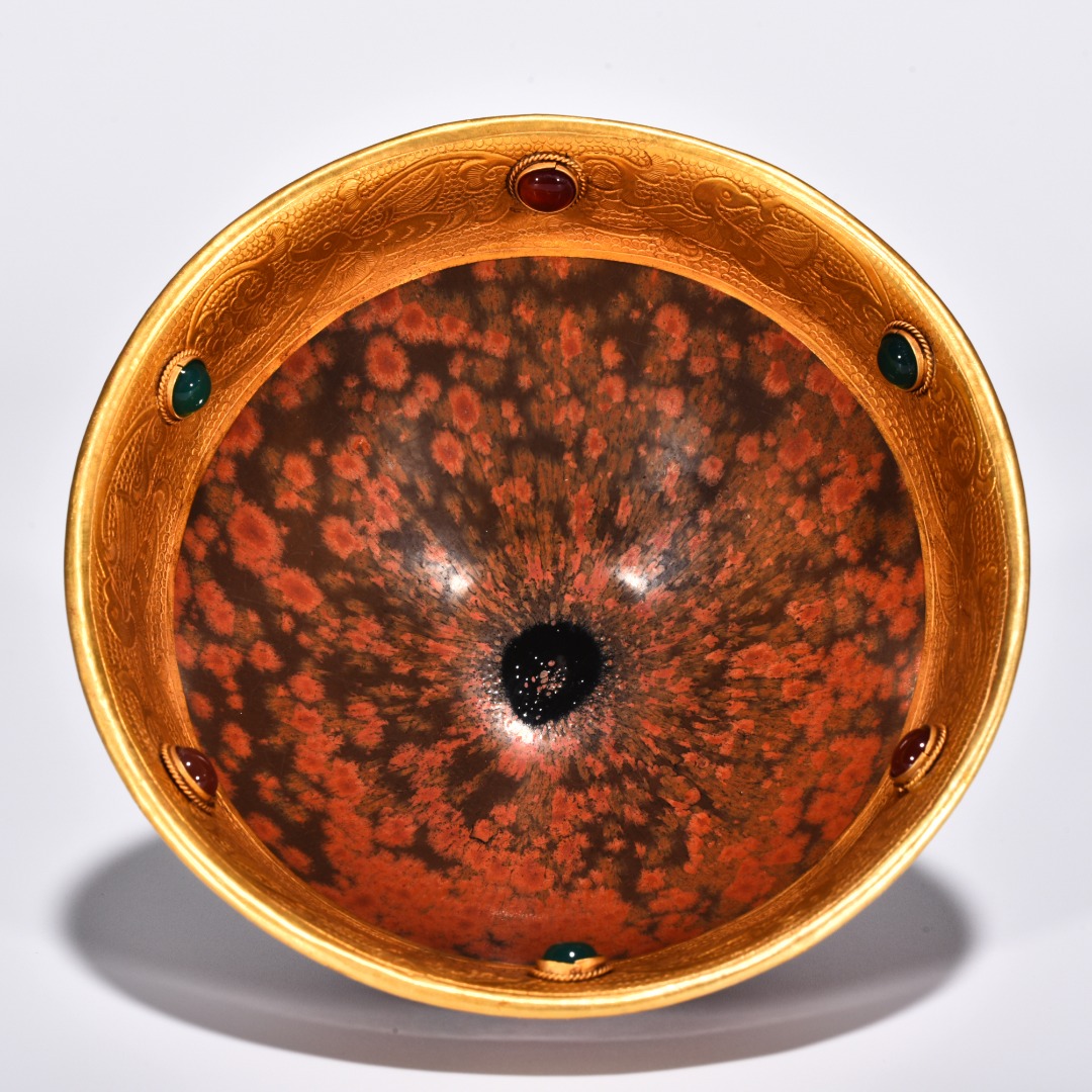 Song Dynasty Jianyao obsidian persimmon red glaze lamp