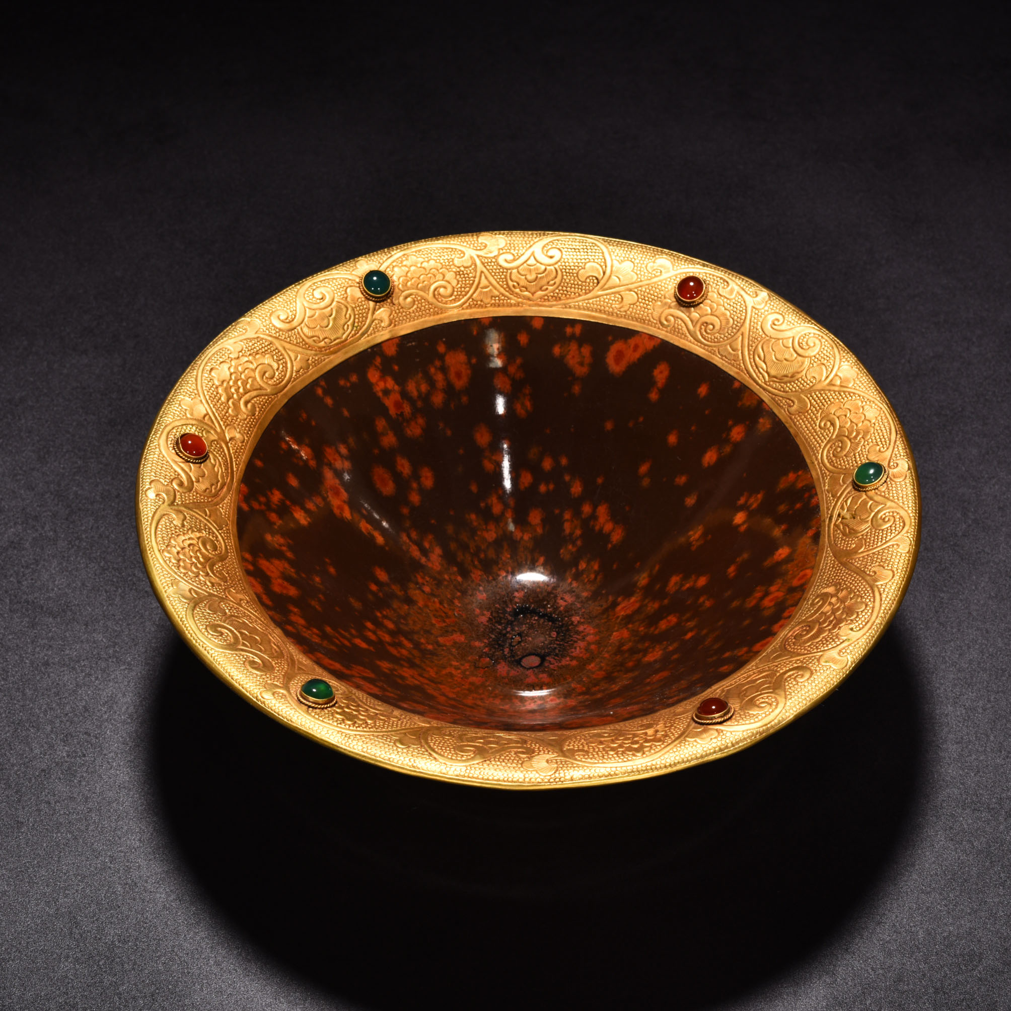 Song Dynasty large persimmon red glazed bamboo hat bowl