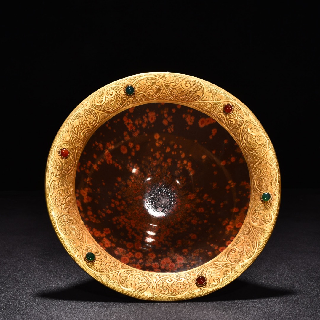 Song Dynasty large persimmon red glazed bamboo hat bowl