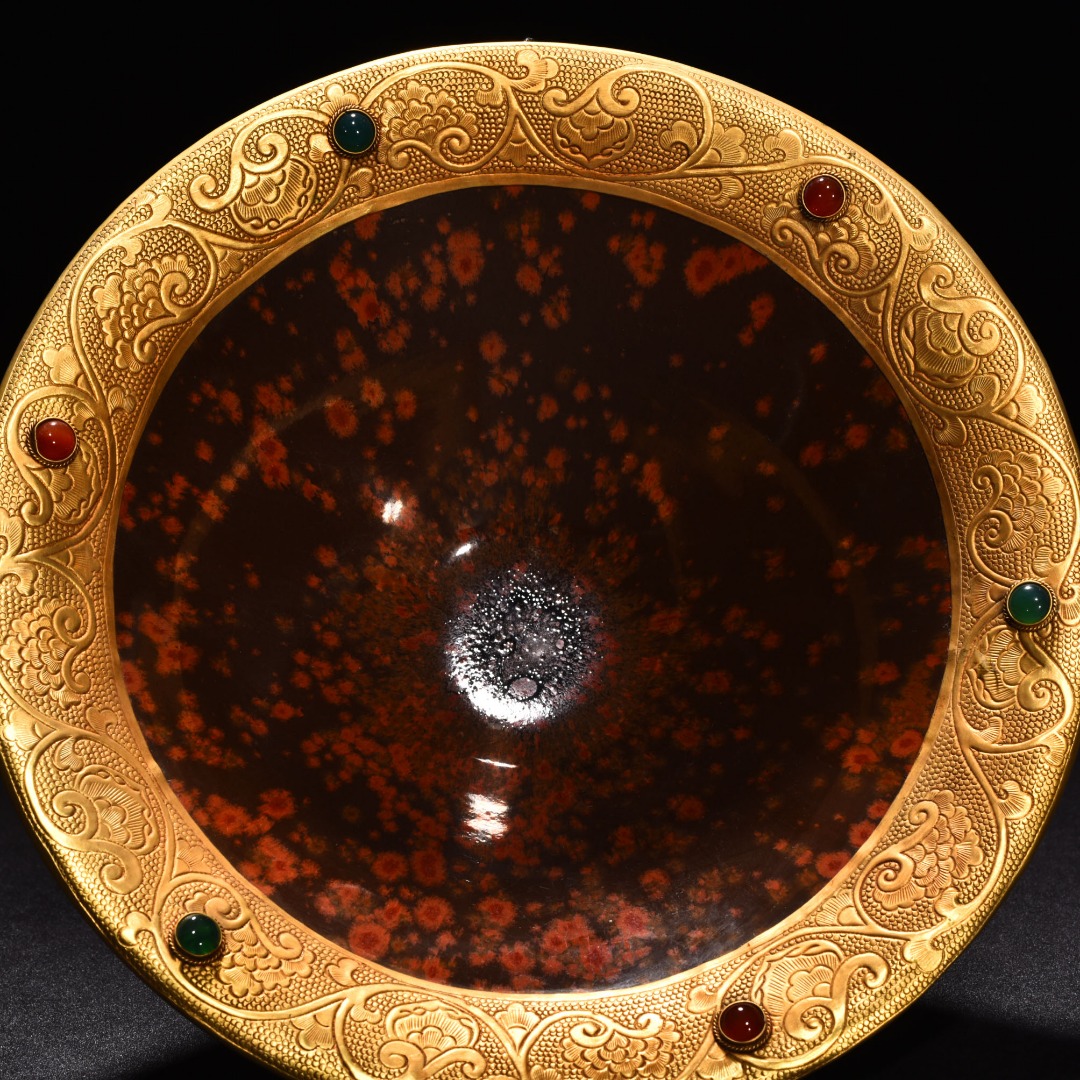 Song Dynasty large persimmon red glazed bamboo hat bowl