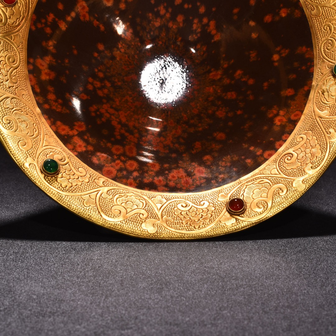 Song Dynasty large persimmon red glazed bamboo hat bowl