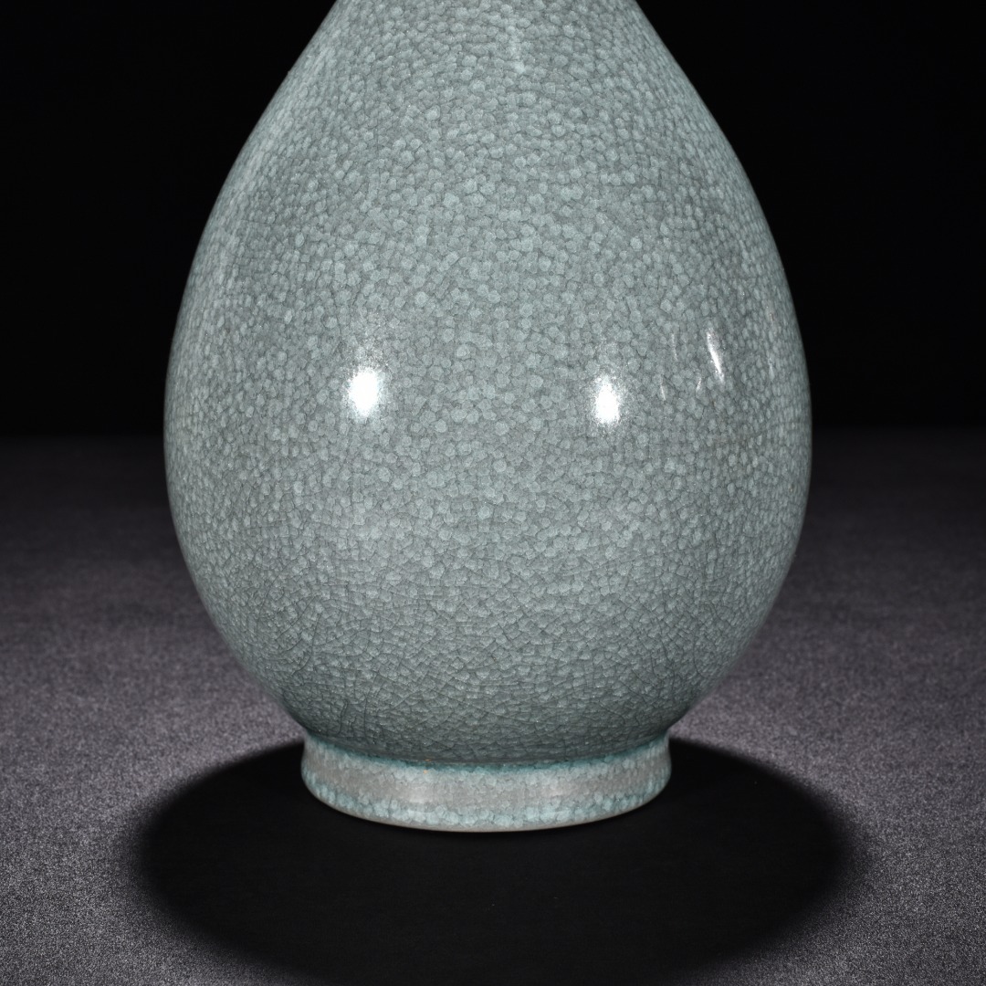 Song Dynasty Ru kiln azure glaze spring vase