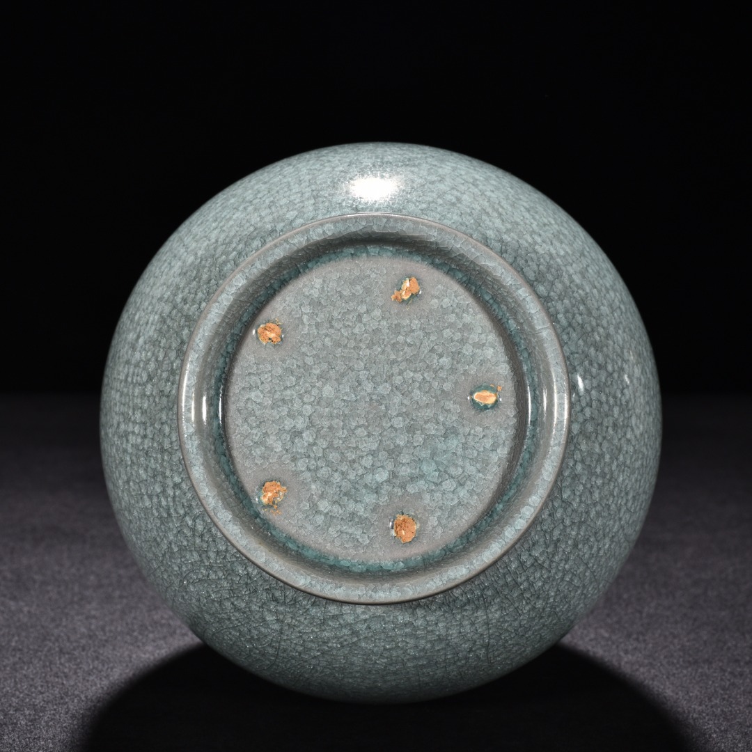 Song Dynasty Ru kiln azure glaze spring vase