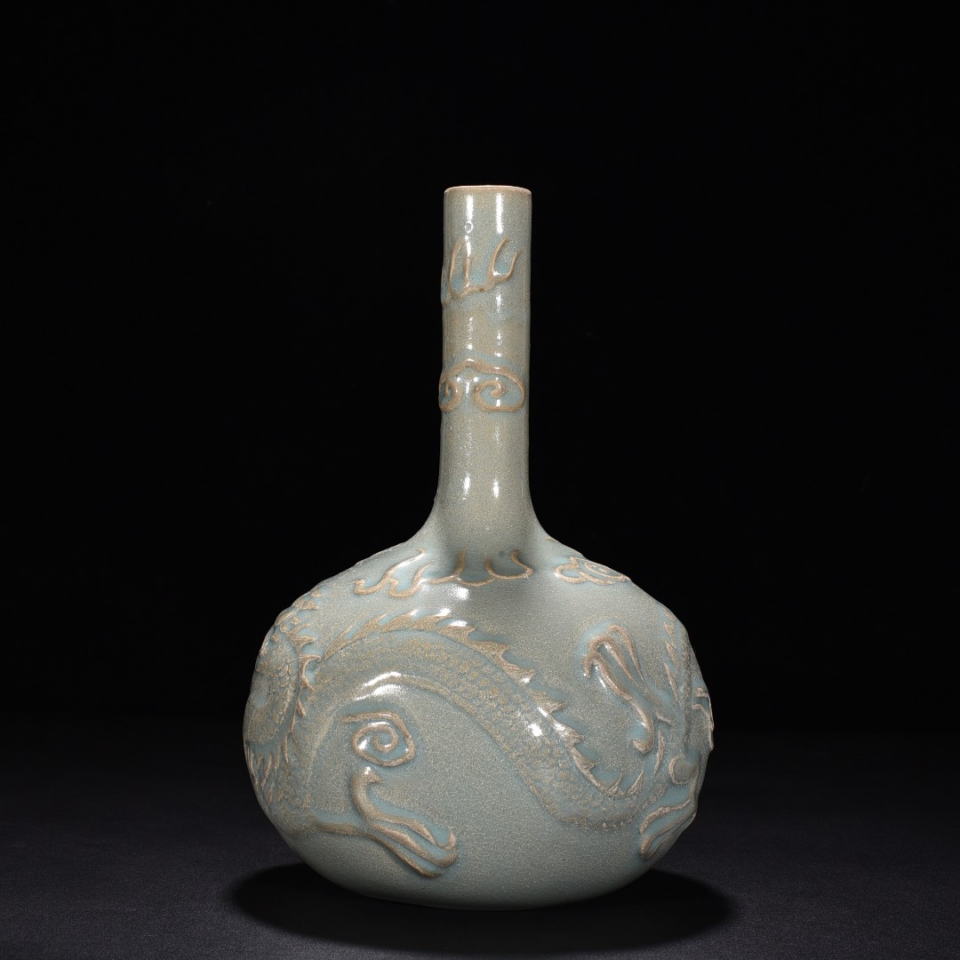 Song Dynasty Ru kiln azure glaze bottle with cloud and dragon pattern