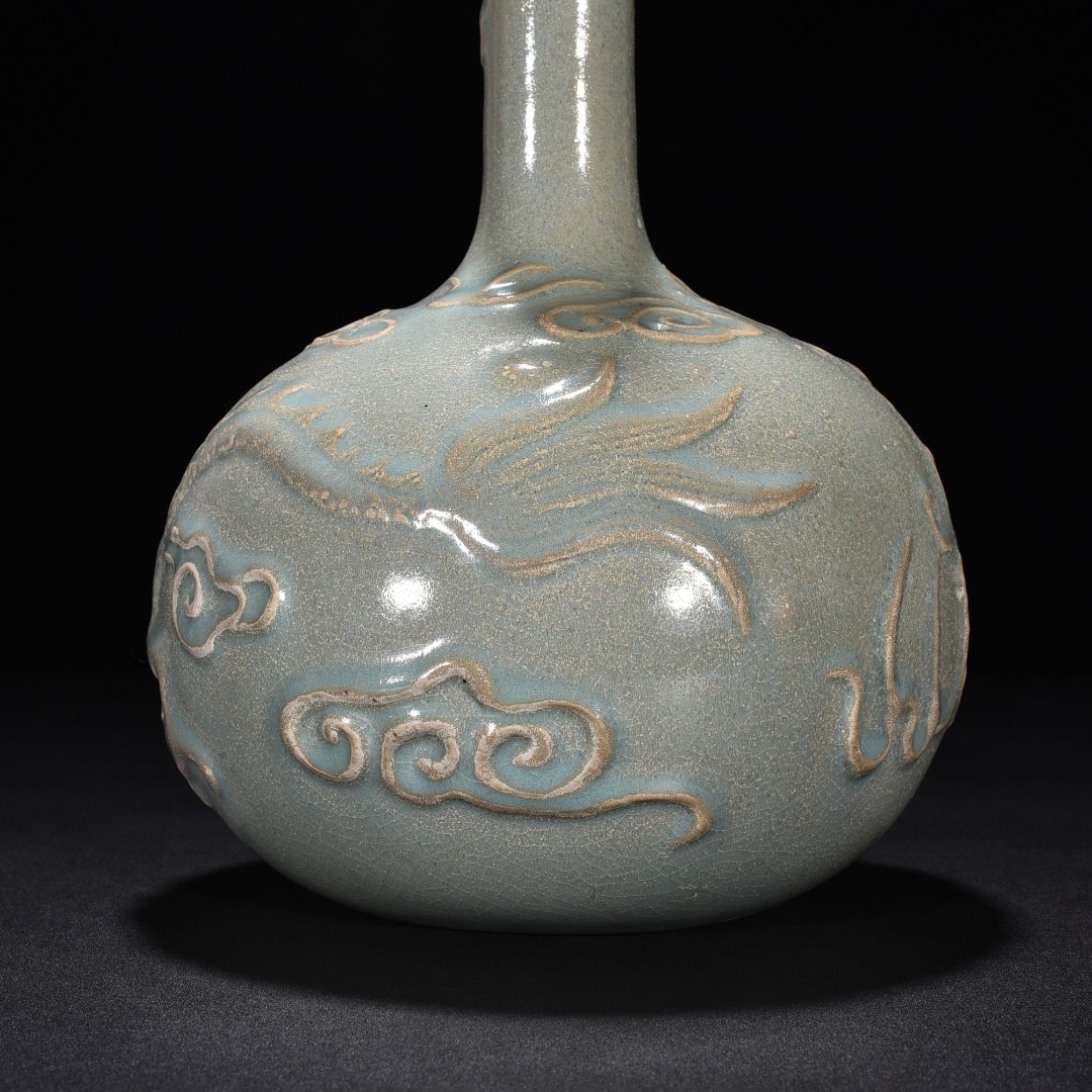 Song Dynasty Ru kiln azure glaze bottle with cloud and dragon pattern