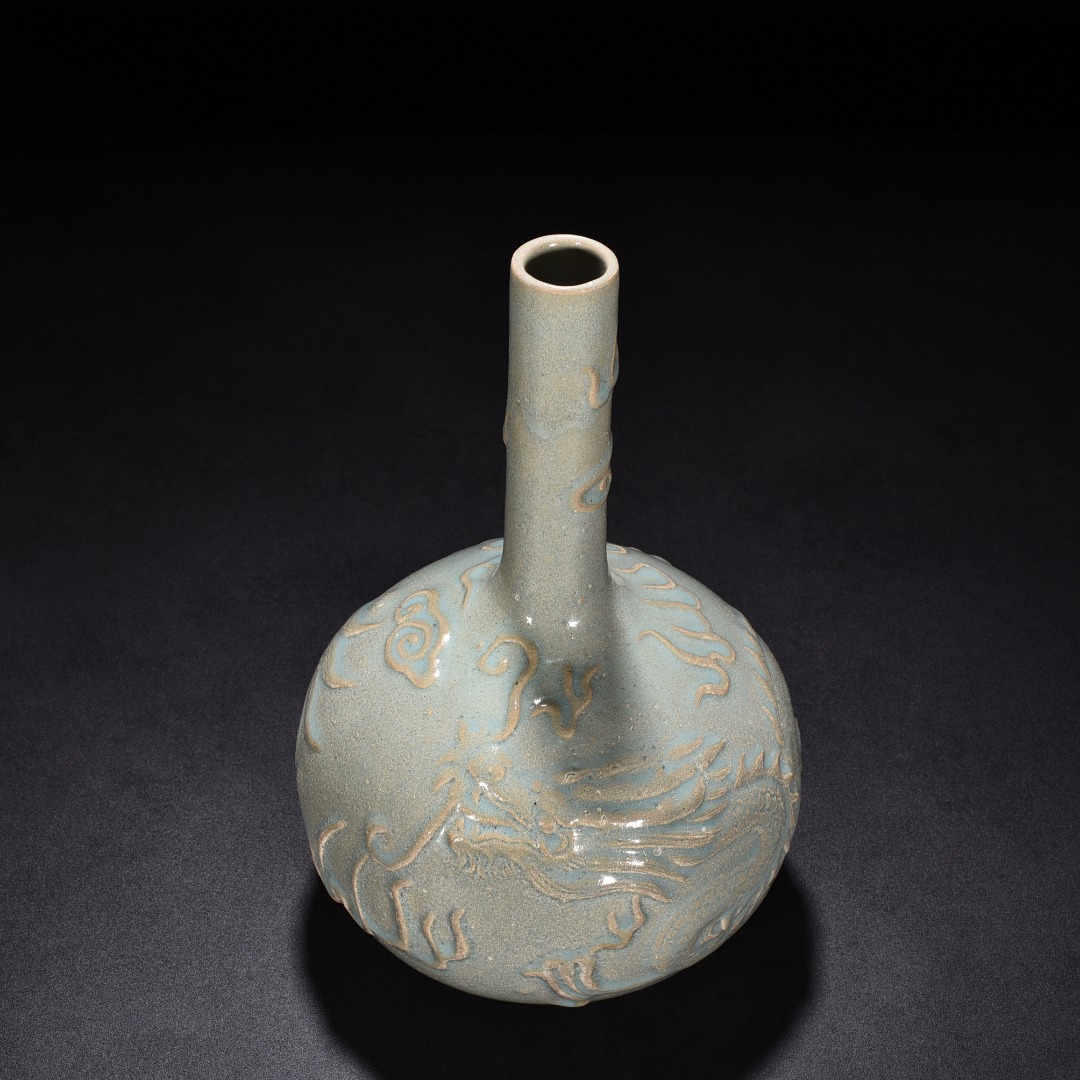 Song Dynasty Ru kiln azure glaze bottle with cloud and dragon pattern