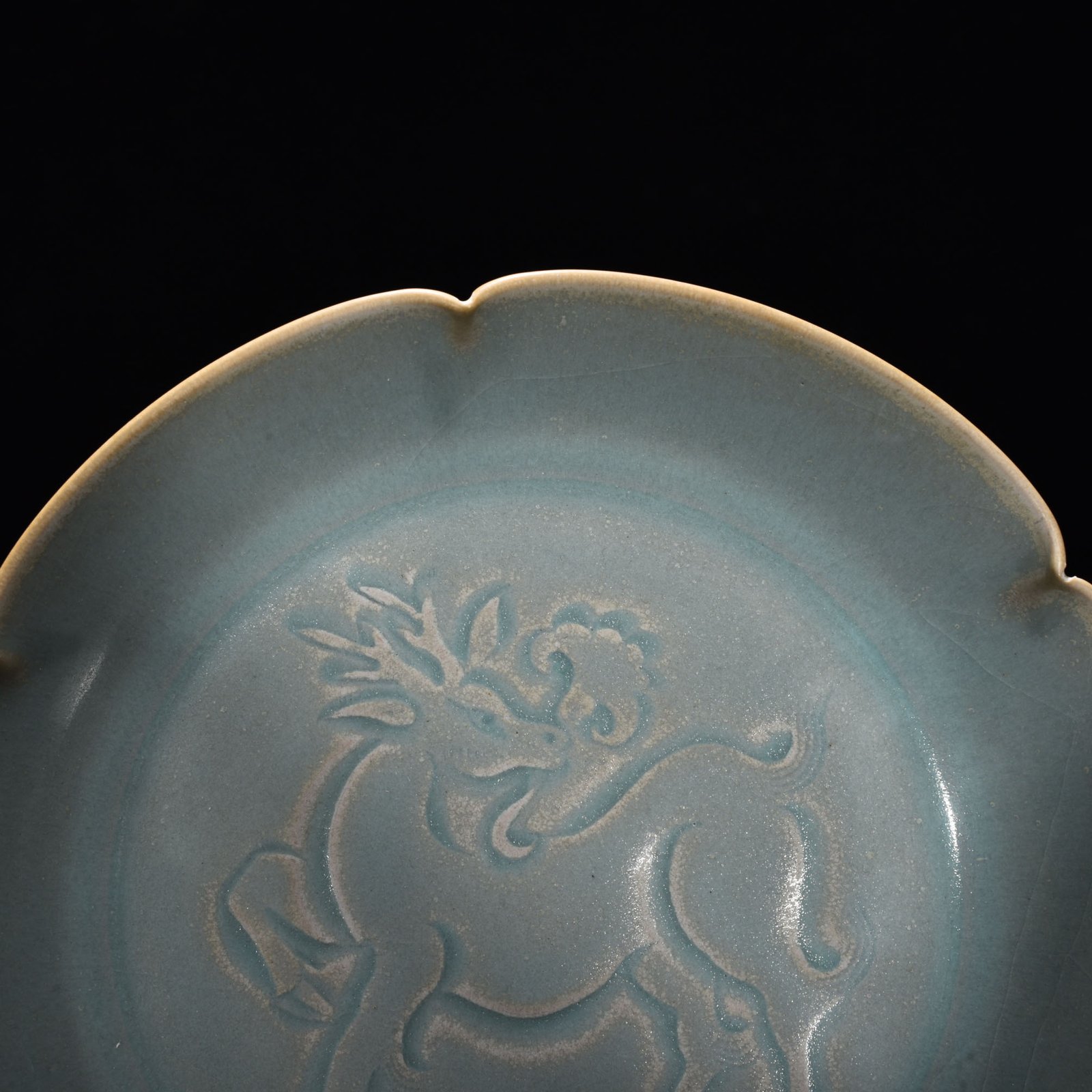 Song Dynasty Ru kiln azure glaze sunflower mouthwash