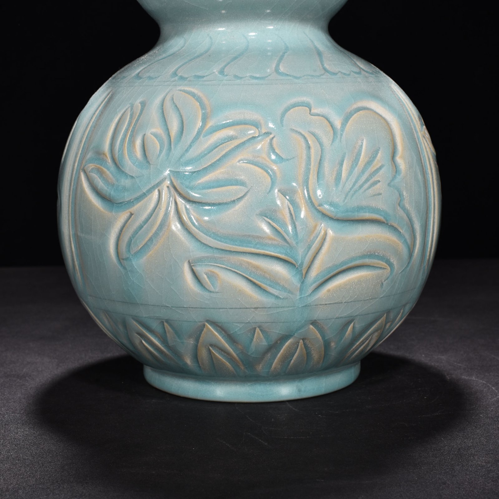 Song Dynasty Ru kiln azure glaze gourd vase