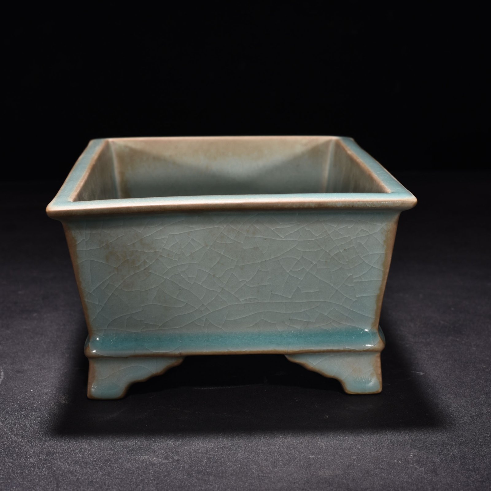 Song Dynasty Ru kiln A square azure glaze burner