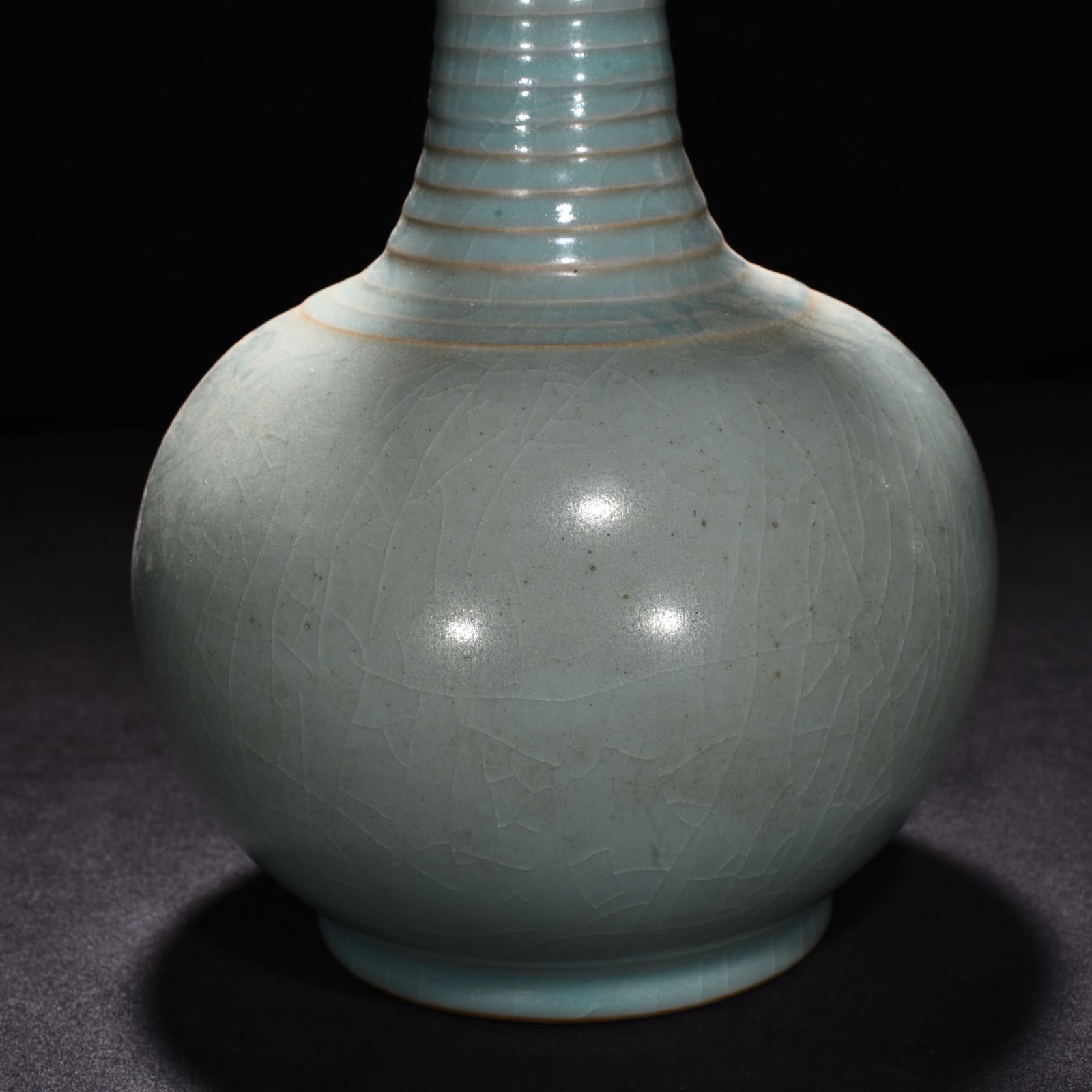 Song Dynasty Ru kiln azure glaze flower mouth vase