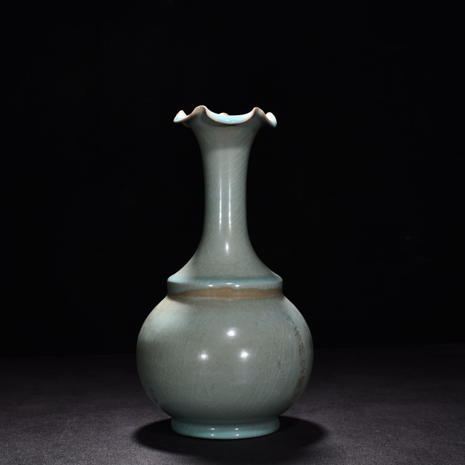 Song Dynasty Ru kiln azure glaze engraved poetry pattern flower mouth vase
