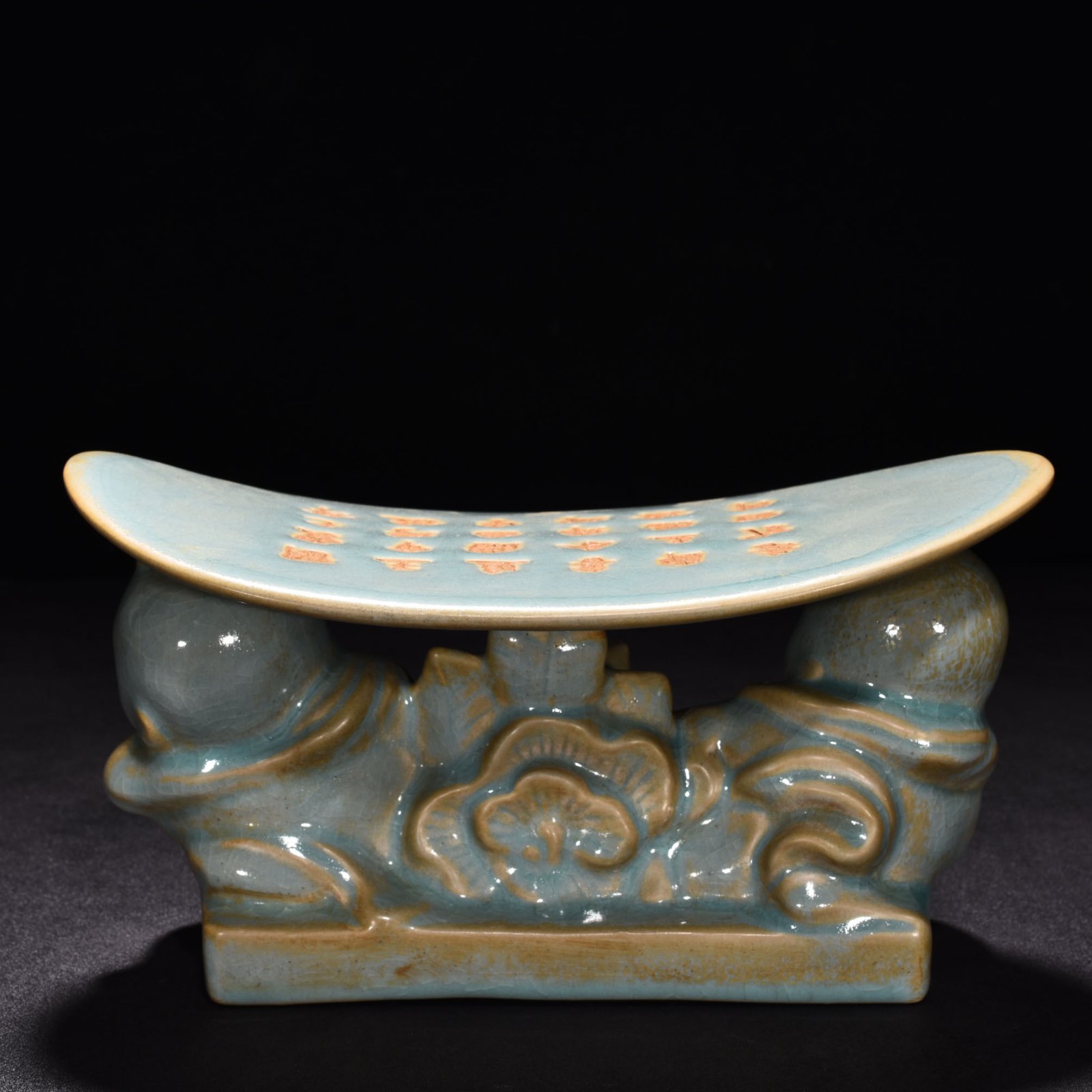 Song Dynasty Ru kiln azure glaze children’s pillow