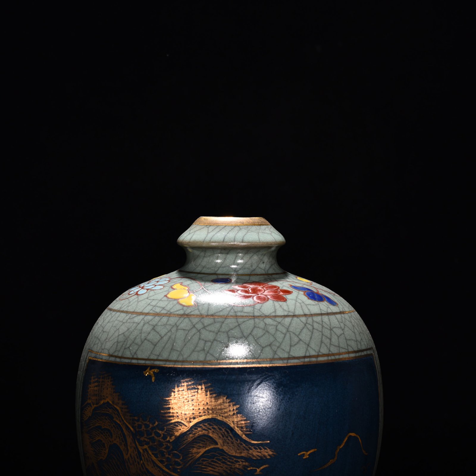 Song Dynasty Ru kiln azure glaze plum vase