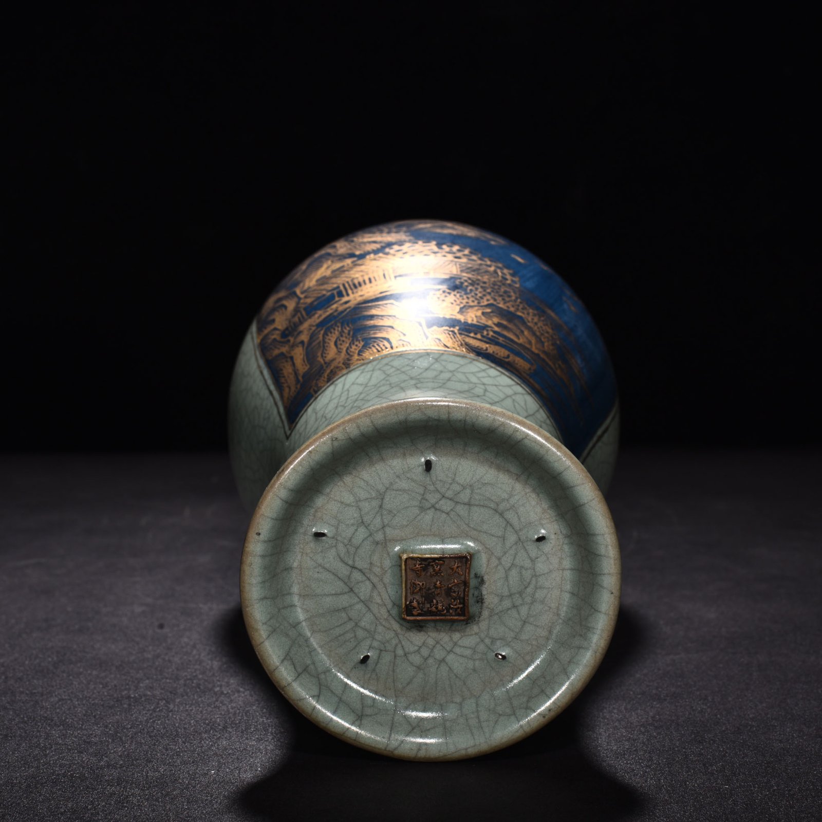 Song Dynasty Ru kiln azure glaze plum vase