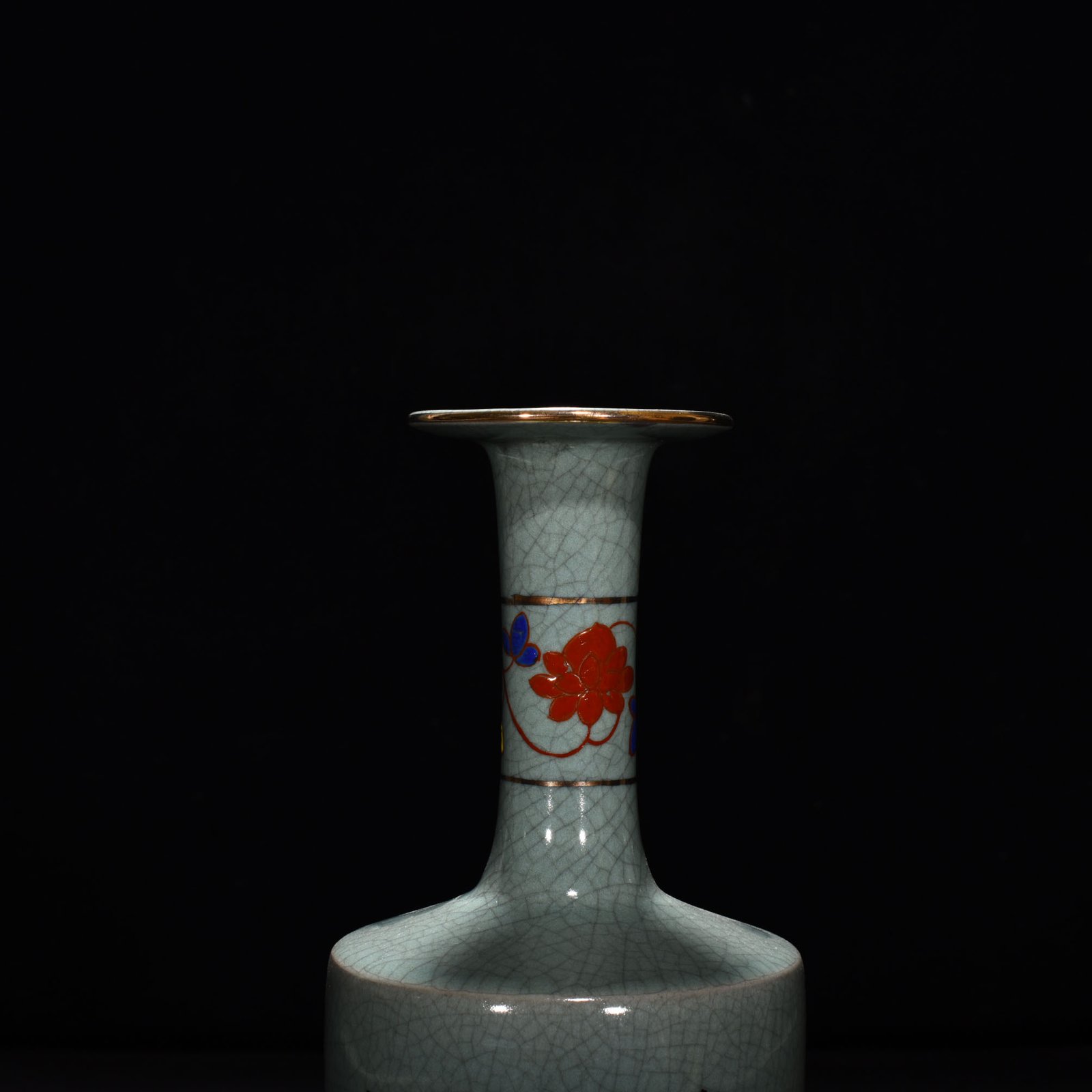 Song Dynasty Ru kiln azure glaze plate mouth paper vase