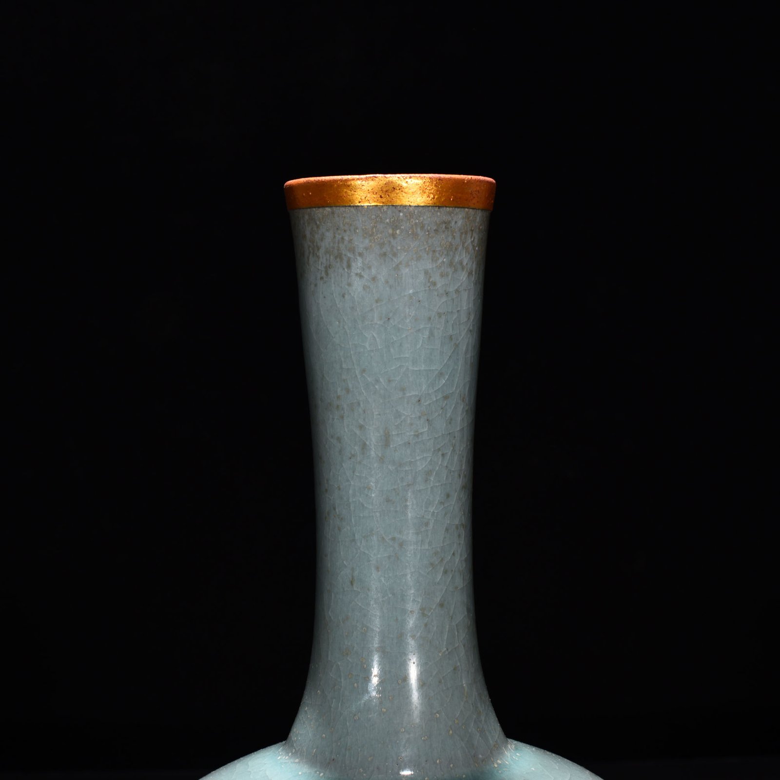 Song Dynasty Ru Kiln azure glaze gilt bile vase