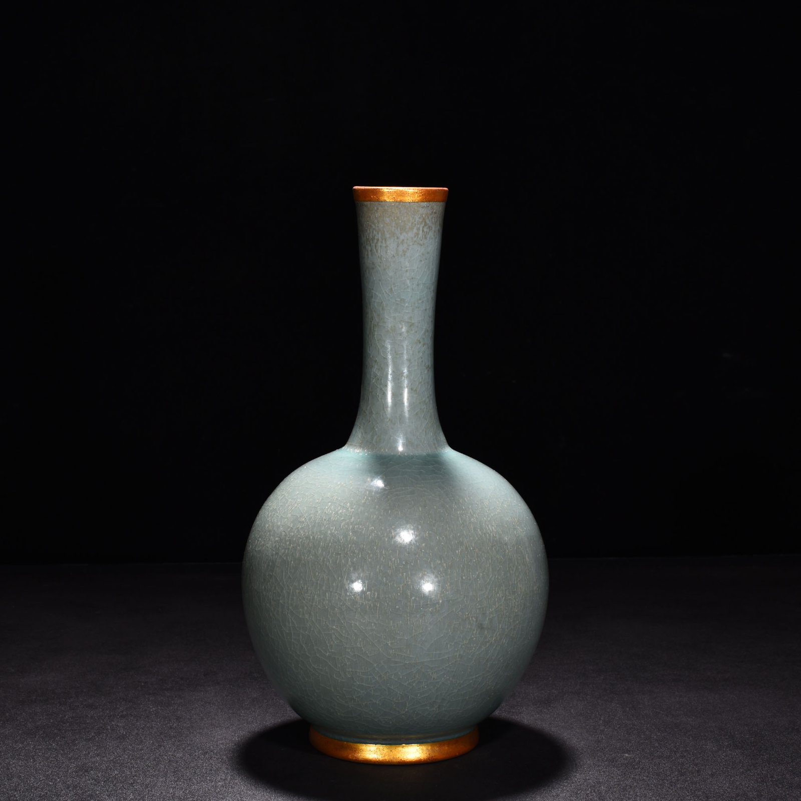 Song Dynasty Ru Kiln azure glaze gilt bile vase