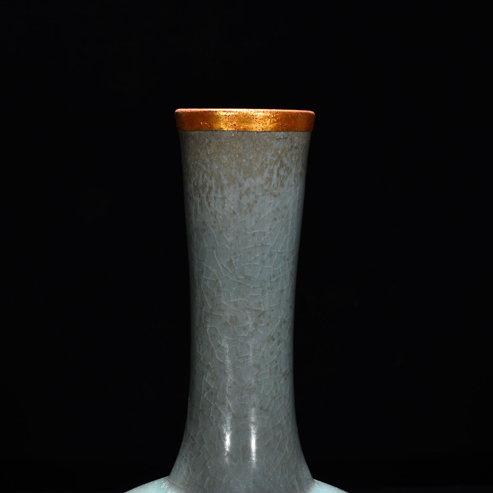 Song Dynasty Ru Kiln azure glaze gilt bile vase