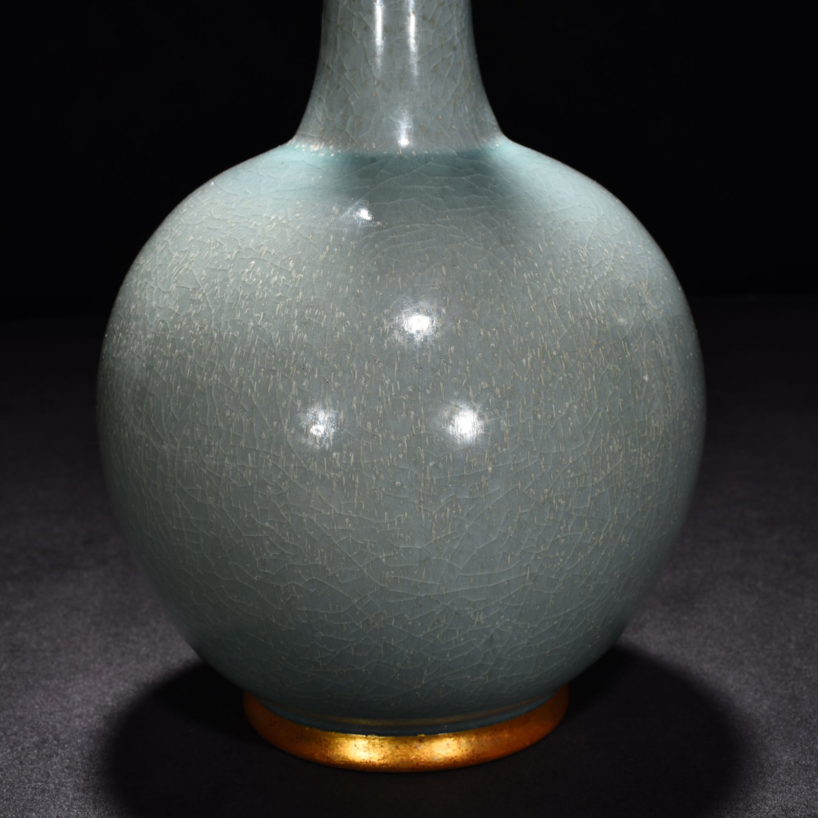 Song Dynasty Ru Kiln azure glaze gilt bile vase