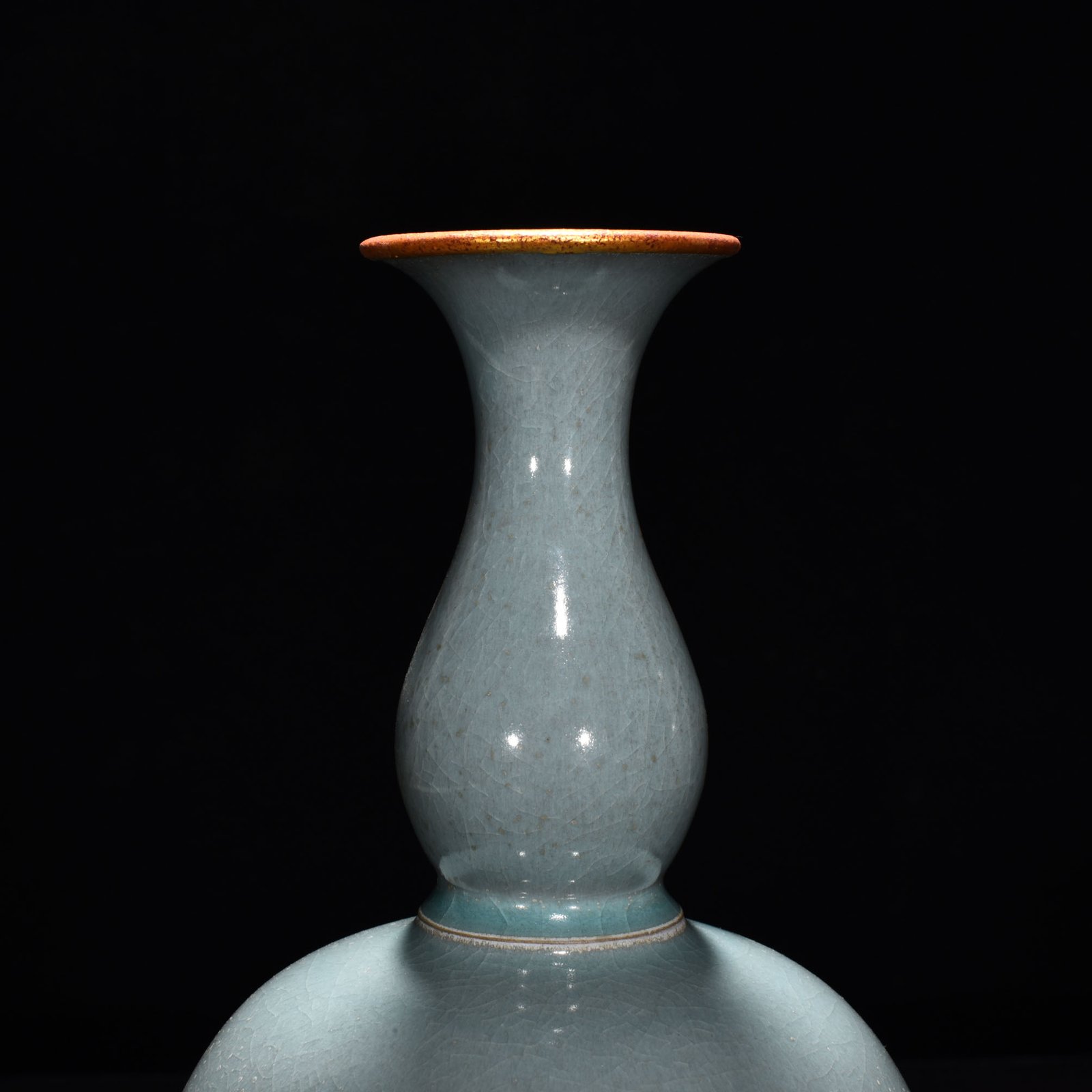 Song Dynasty Ru Kiln azure glaze gilt gourd vase