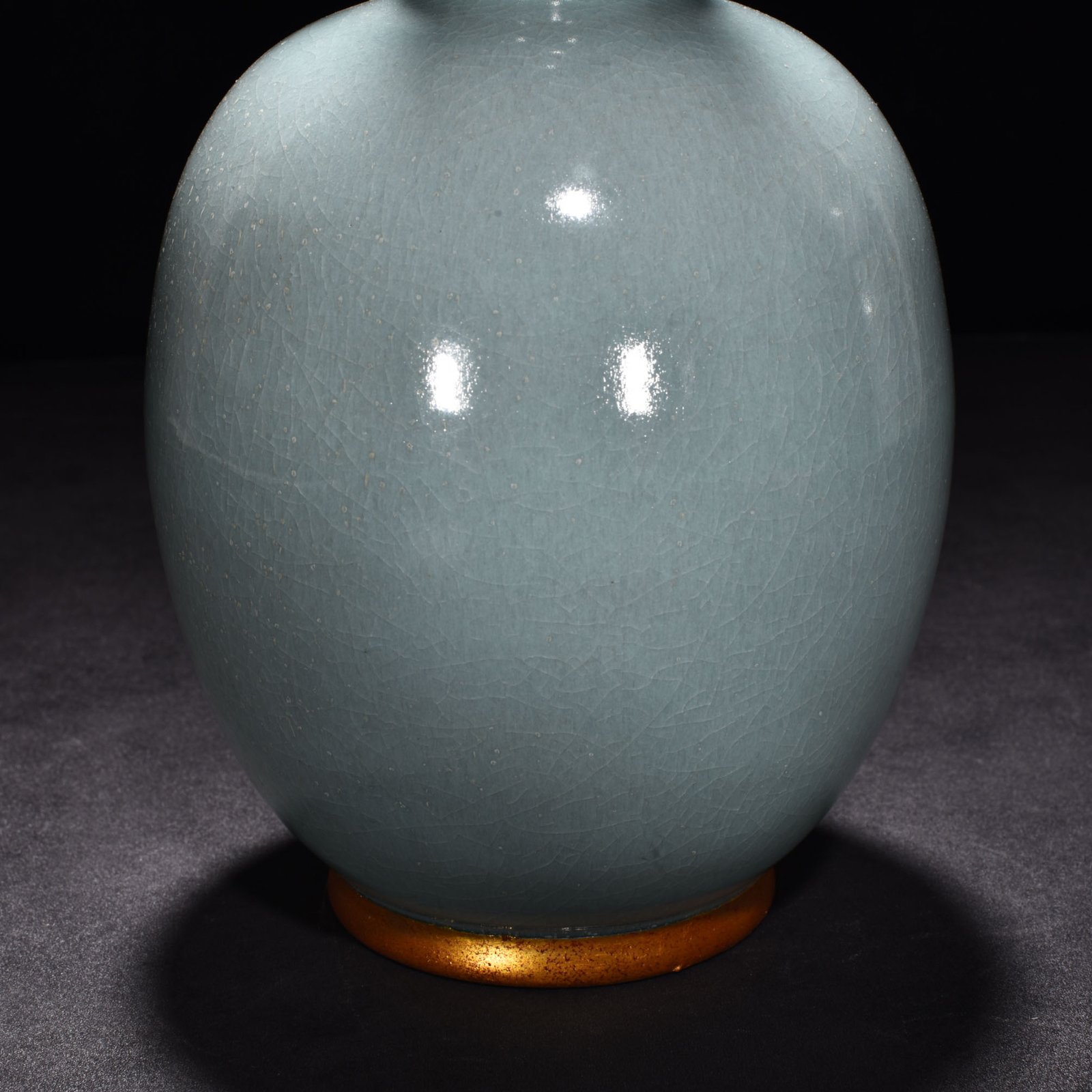 Song Dynasty Ru Kiln azure glaze gilt gourd vase