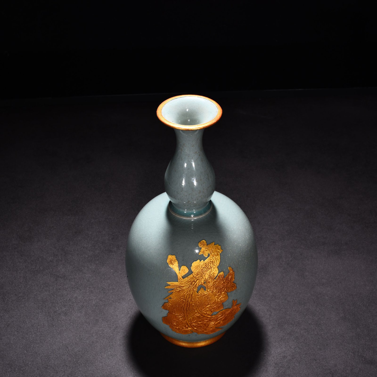 Song Dynasty Ru Kiln azure glaze gilt gourd vase