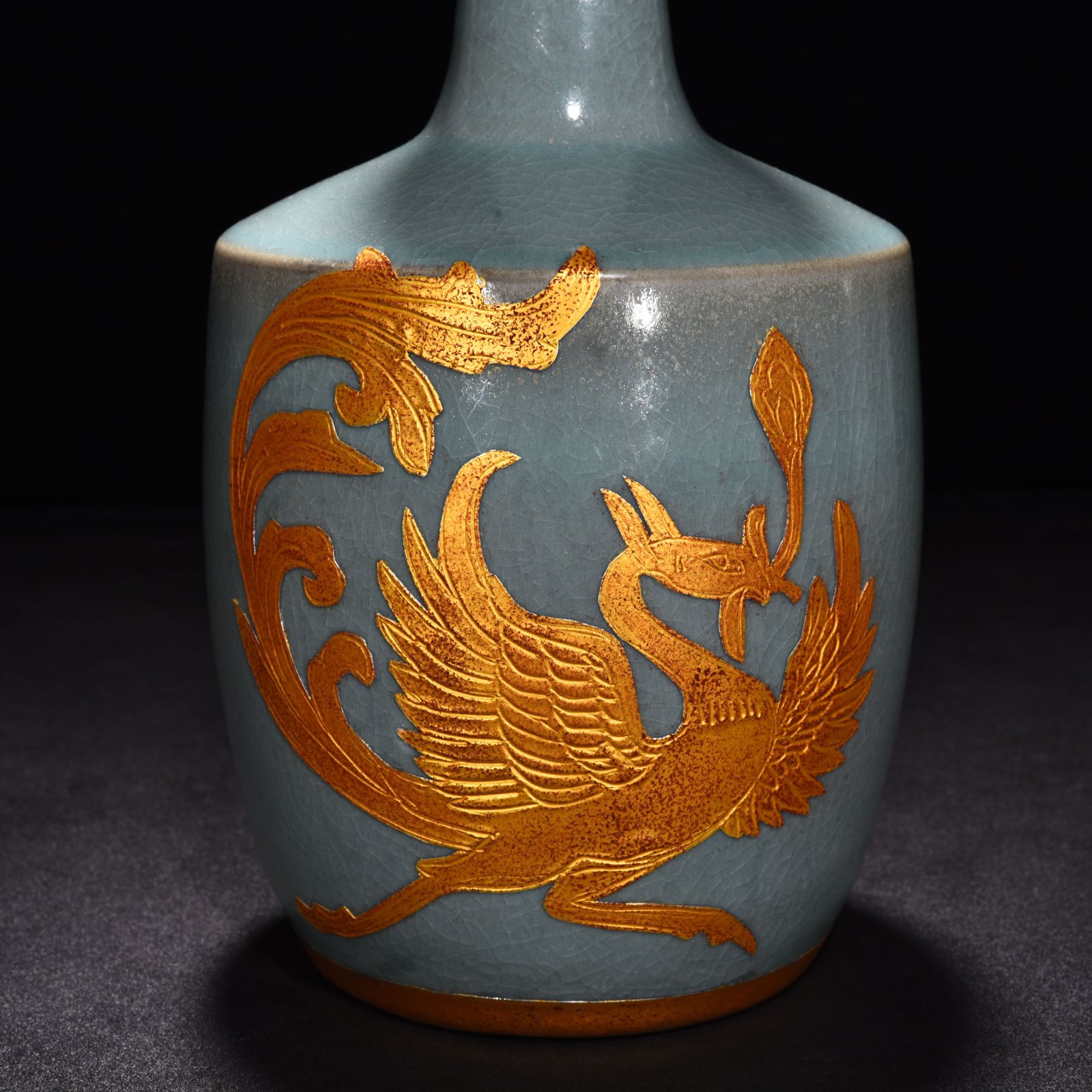 Song Dynasty Ru kiln azure glazed gilt plate mouth vase