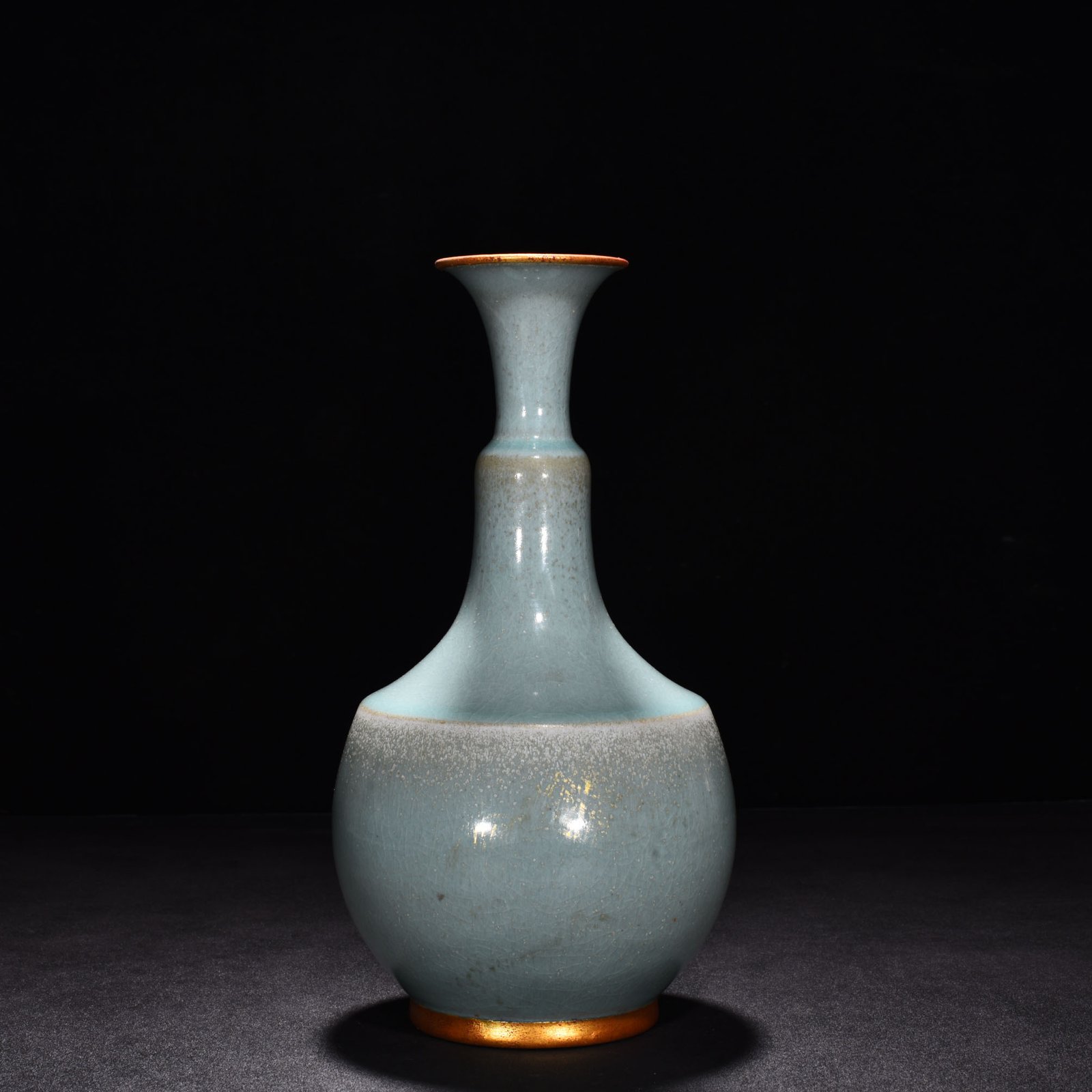 Song Dynasty Ru kiln azure glazed gilt flying flask
