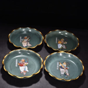 Song Dynasty Ru kiln azure glaze flower mouth plate