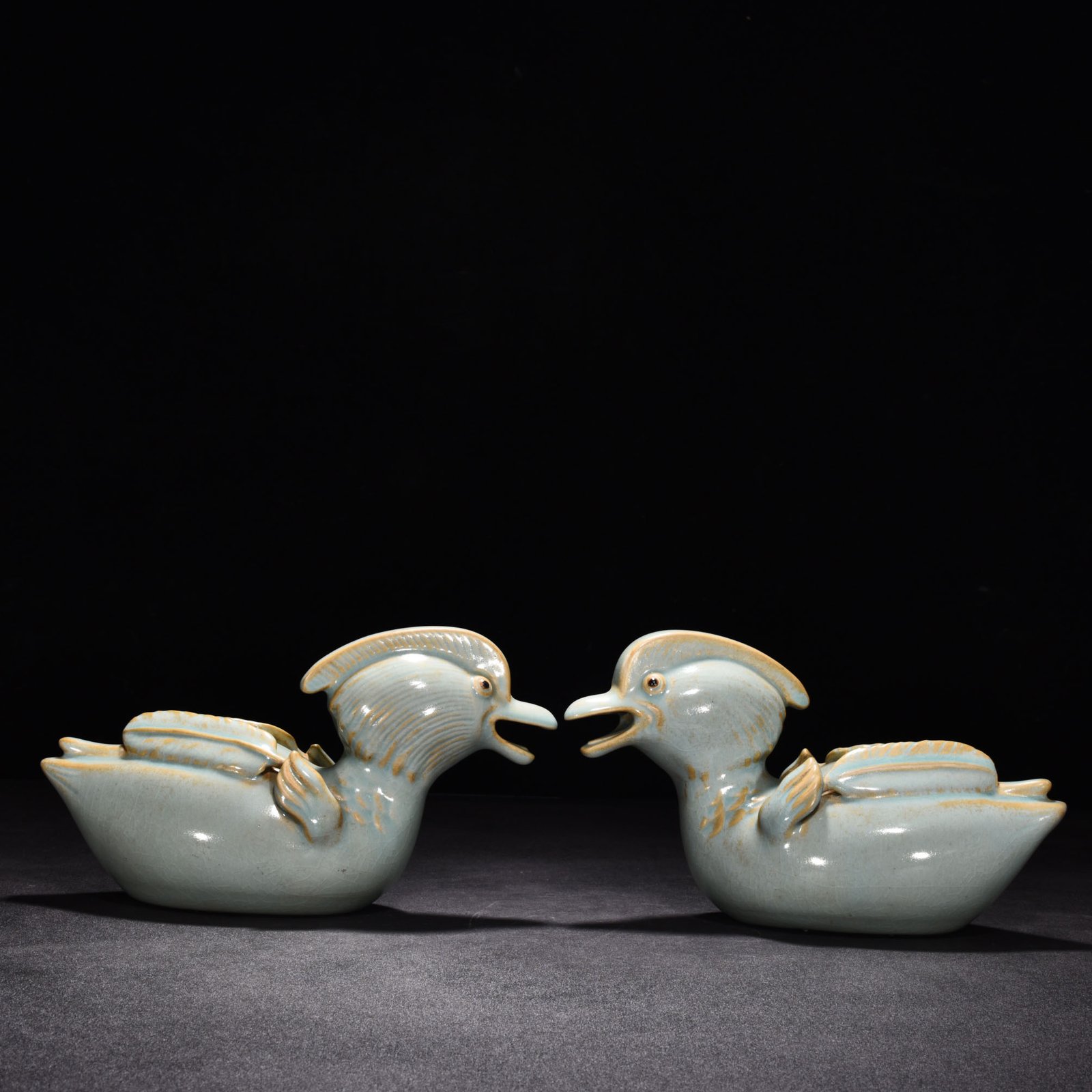 Song Dynasty Ru Kiln azure glaze mandarin duck statue