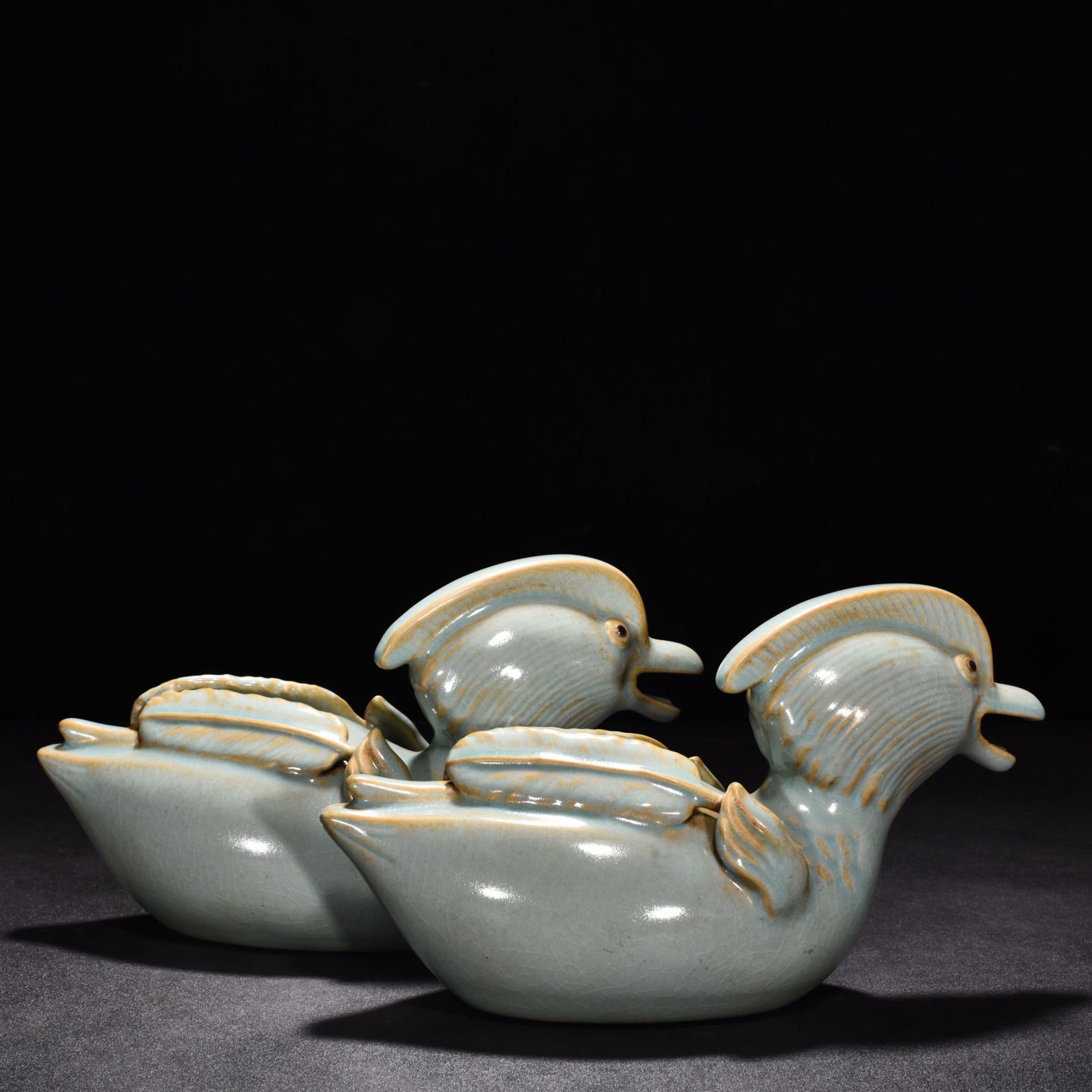 Song Dynasty Ru Kiln azure glaze mandarin duck statue